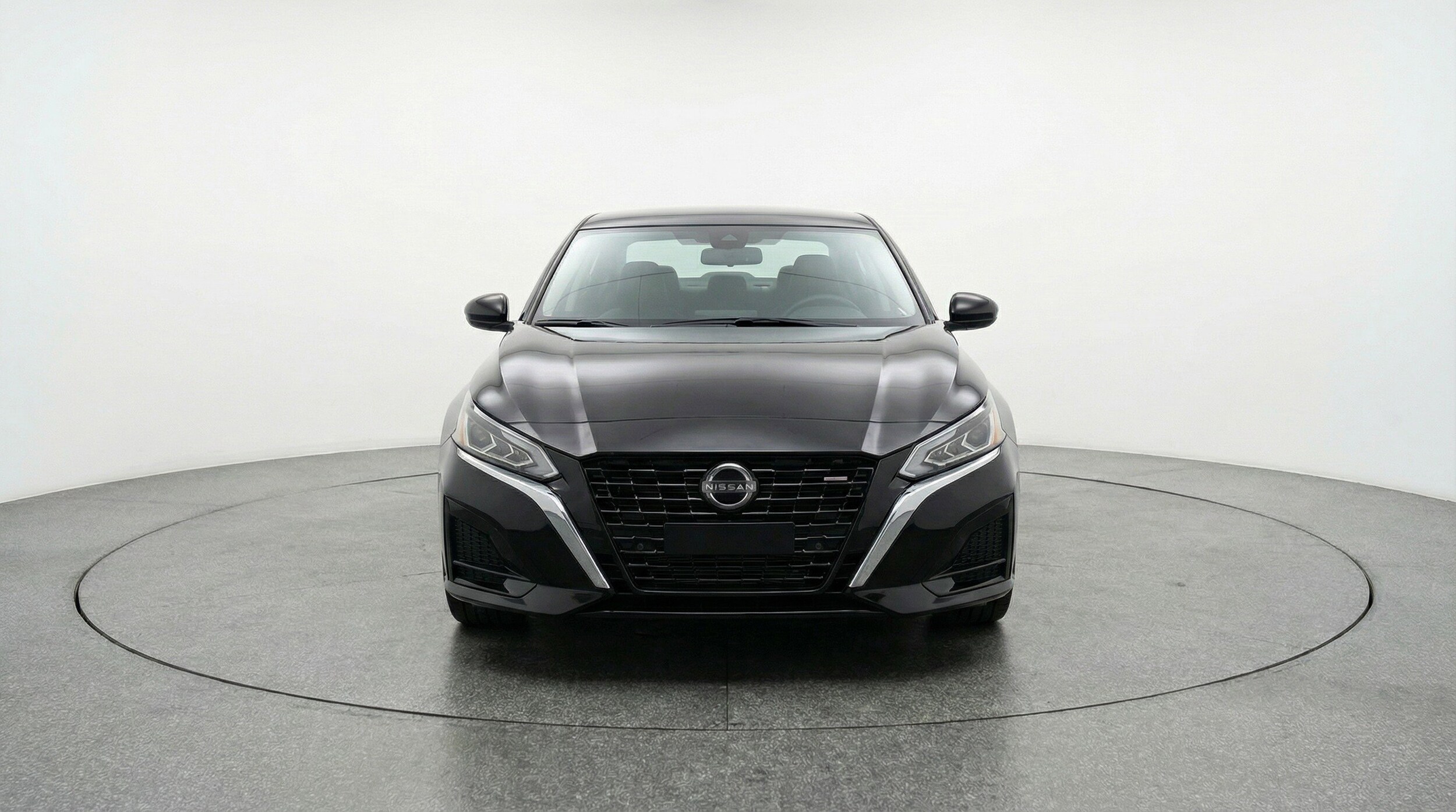 Thumbnail: 2025 Nissan Altima - 2