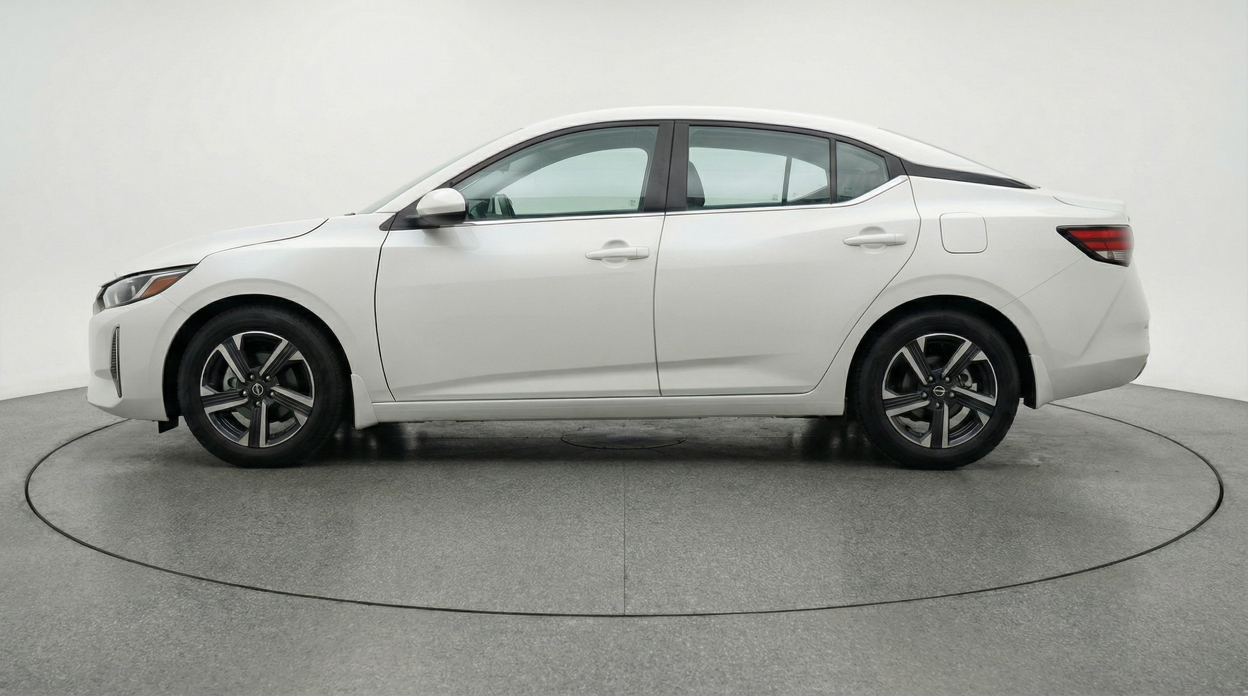 Thumbnail: 2025 Nissan Sentra - 4