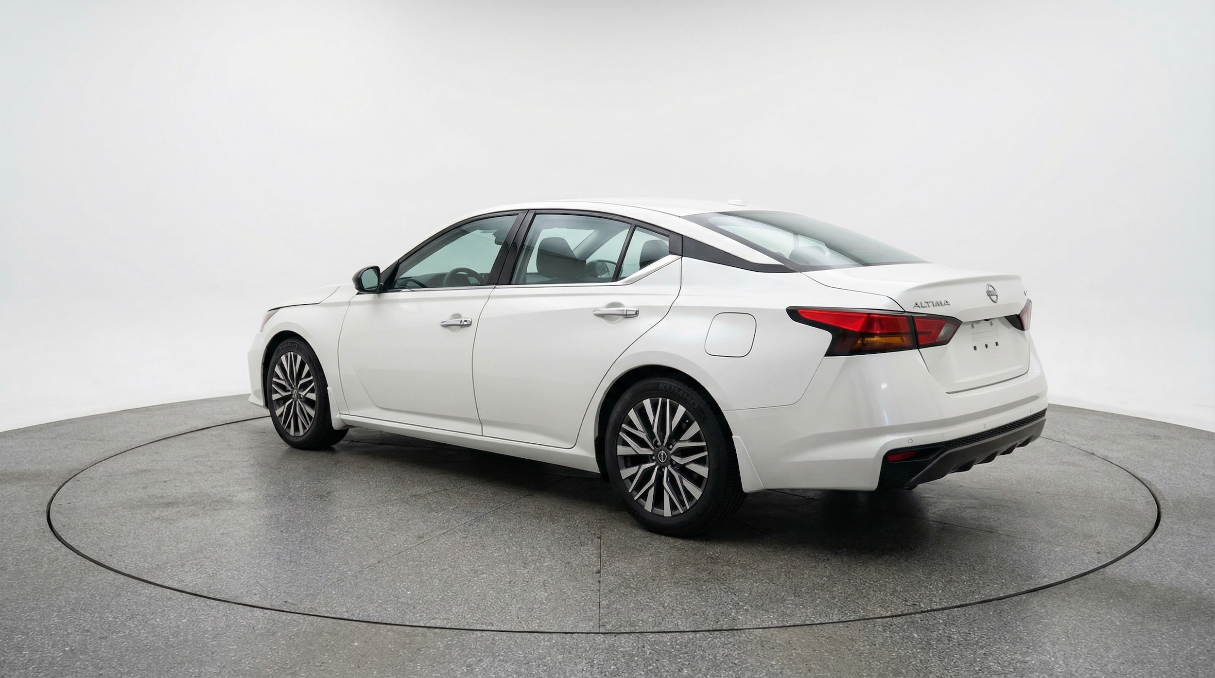 Thumbnail: 2025 Nissan Altima - 5