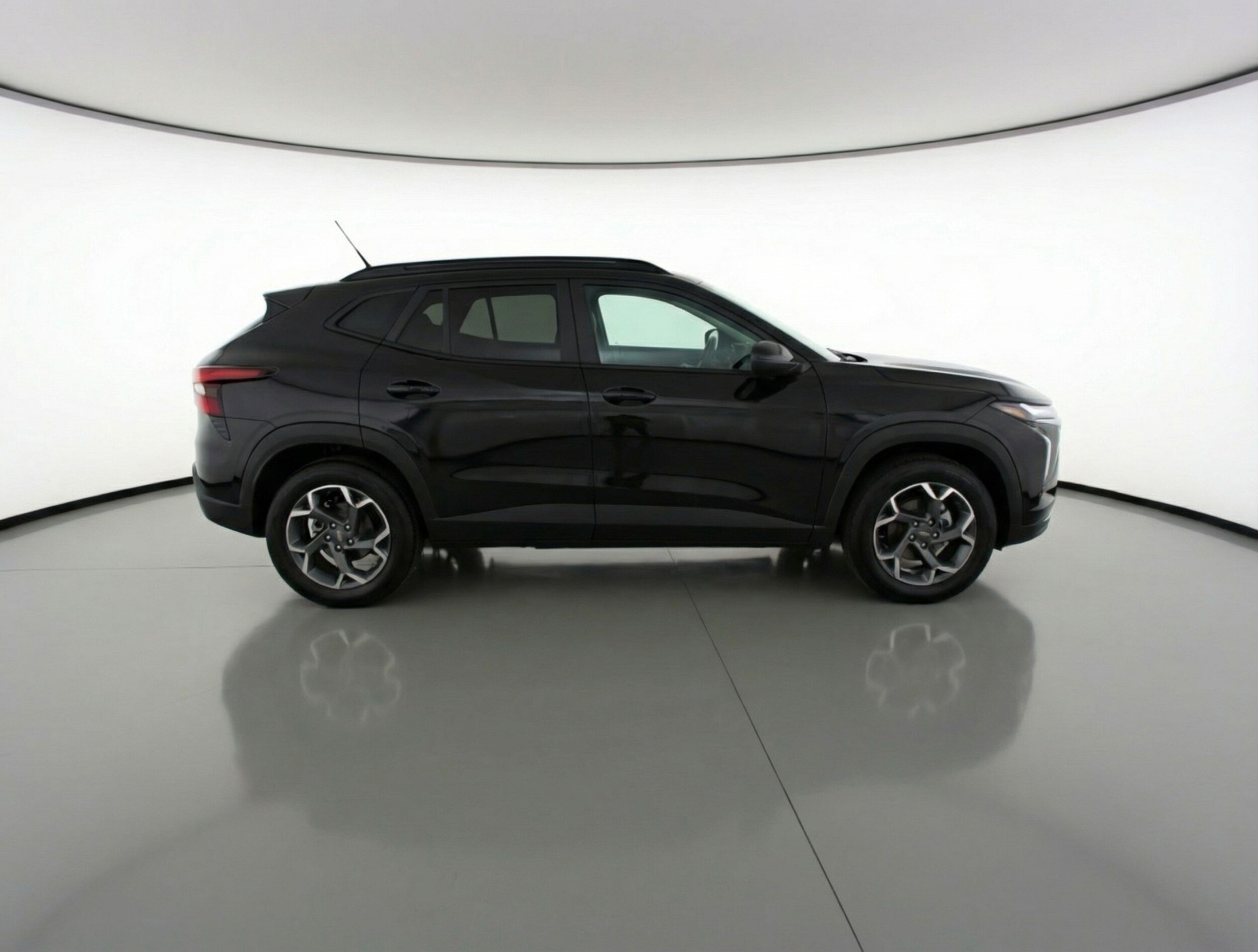 Thumbnail: 2025 Chevrolet Trax - 8