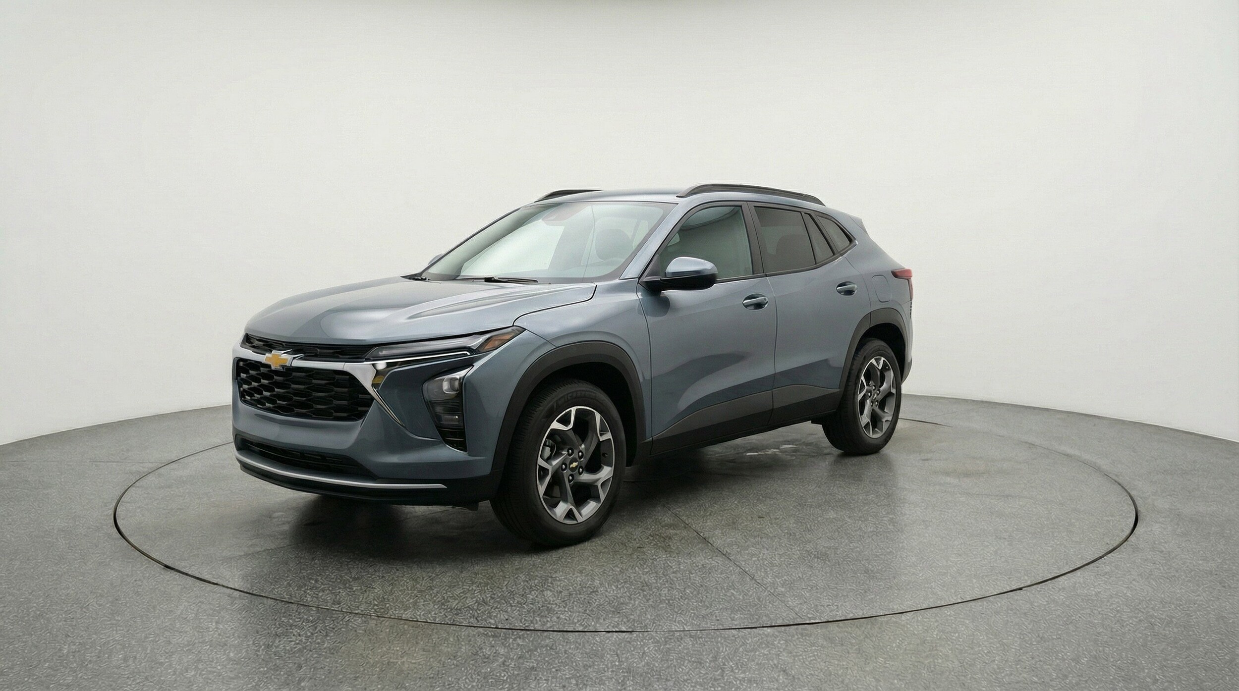 Thumbnail: 2025 Chevrolet Trax - 3