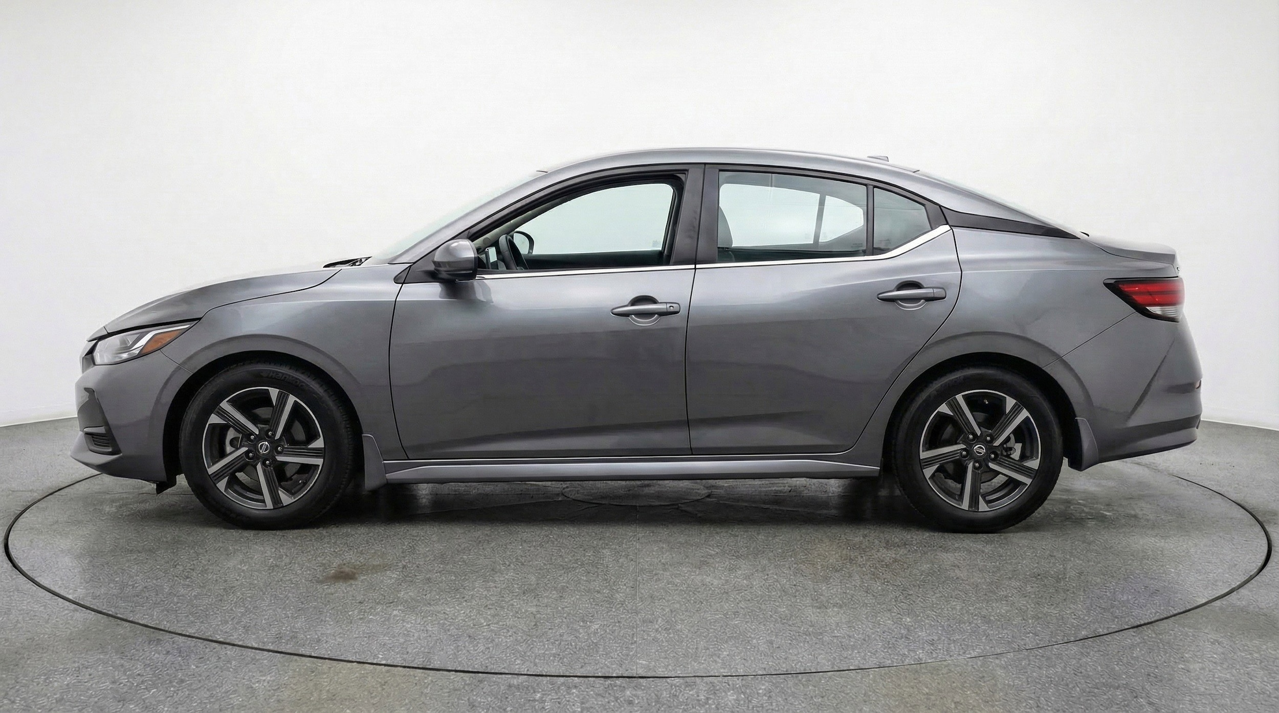 Thumbnail: 2025 Nissan Sentra - 5