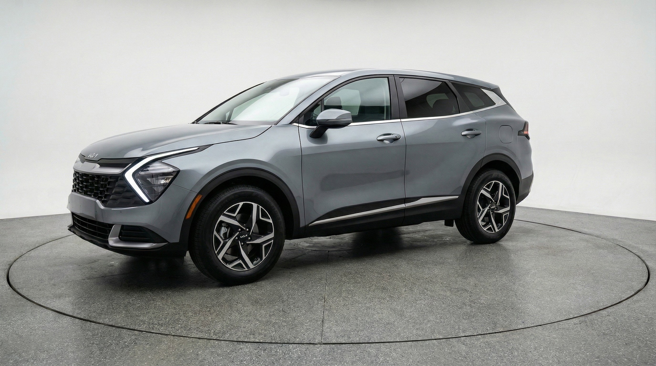 Thumbnail: 2025 Kia Sportage - 3