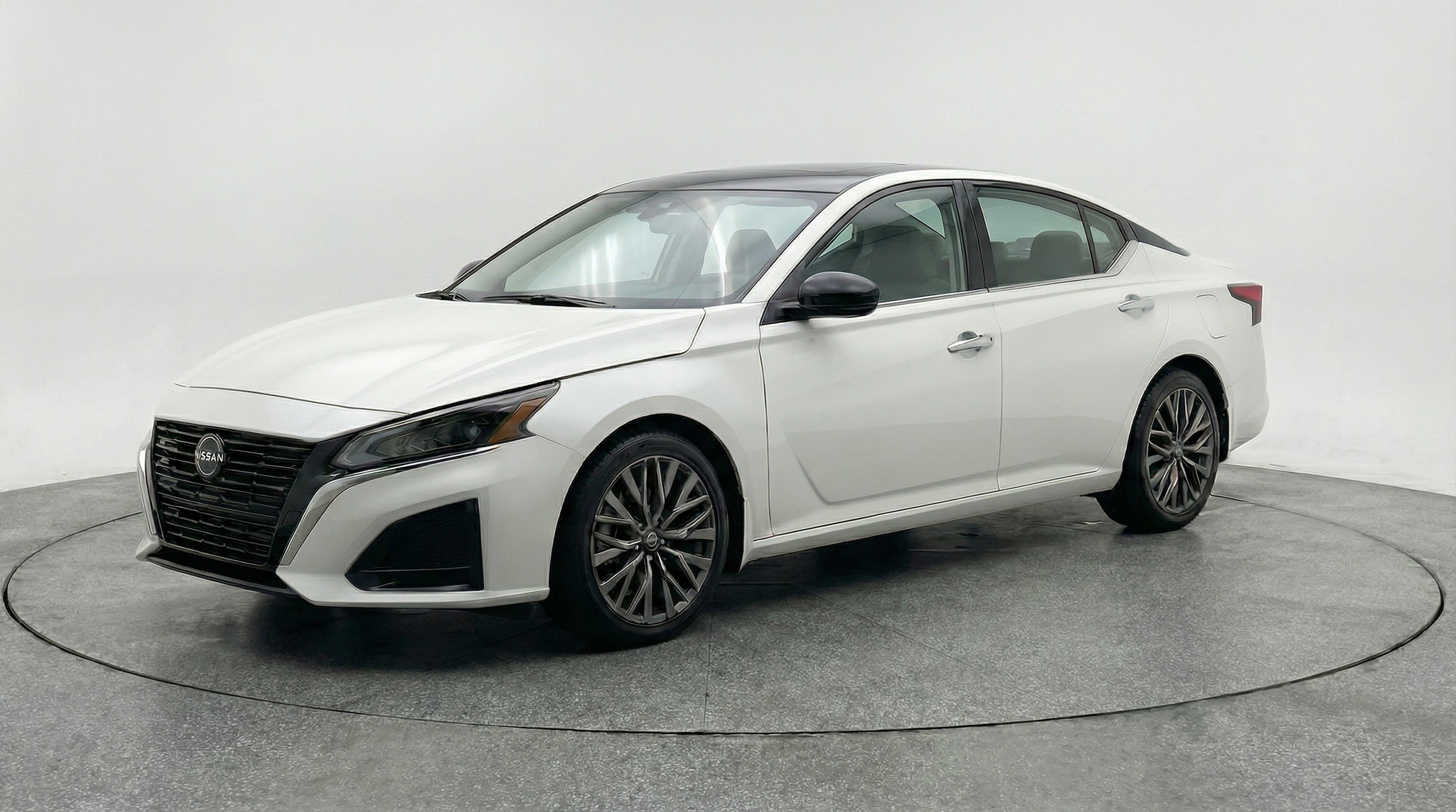 Thumbnail: 2025 Nissan Altima - 3