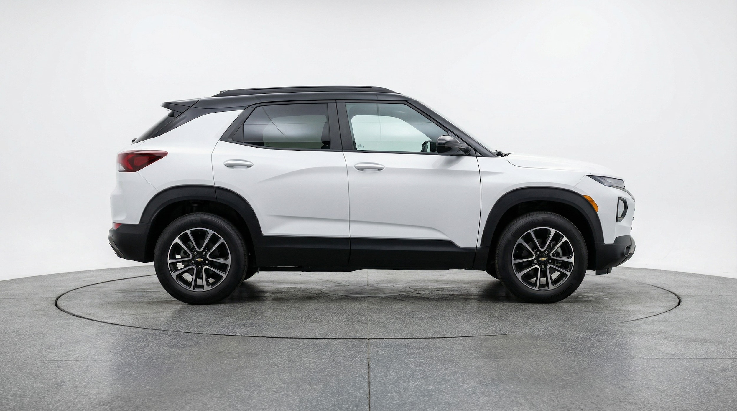 Thumbnail: 2025 Chevrolet TrailBlazer - 8