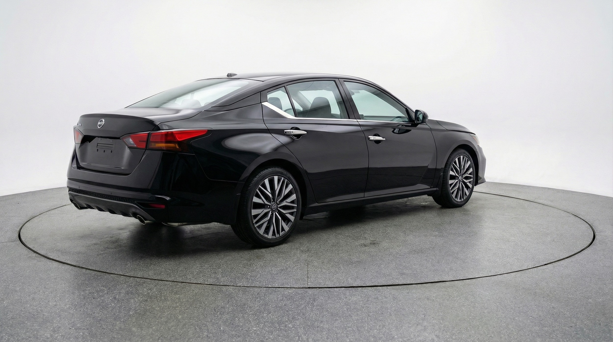 Thumbnail: 2025 Nissan Altima - 7