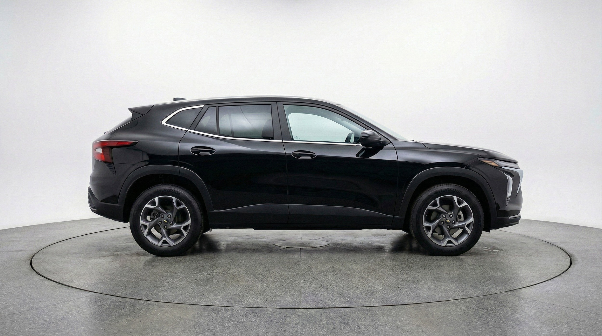 Thumbnail: 2025 Chevrolet Trax - 11