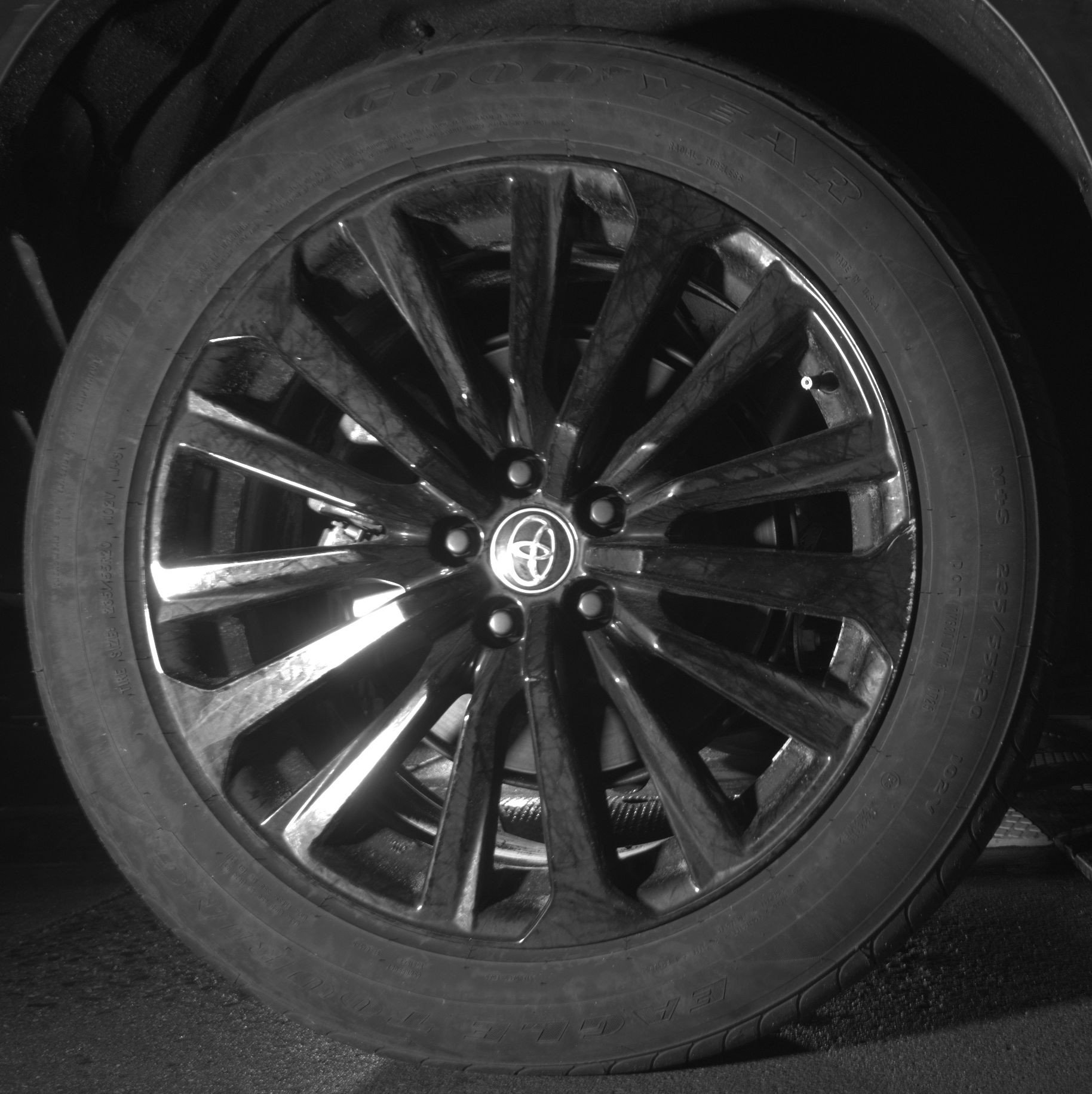 Thumbnail: 2025 Toyota Highlander - 15