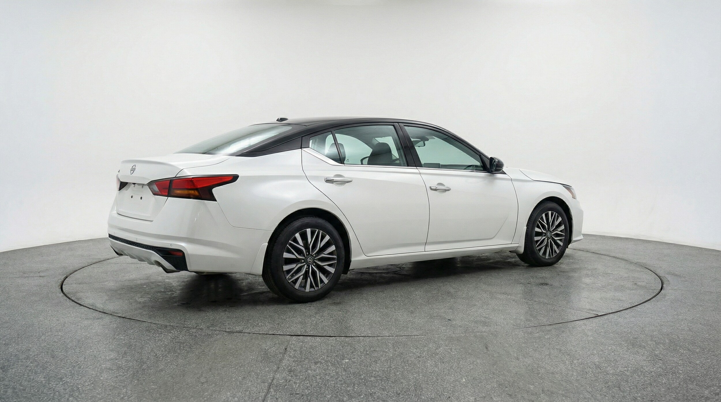 Thumbnail: 2025 Nissan Altima - 7