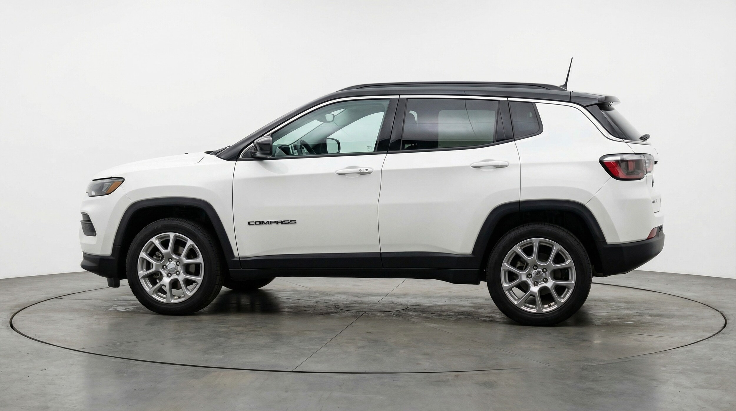 Thumbnail: 2025 Jeep Compass - 4