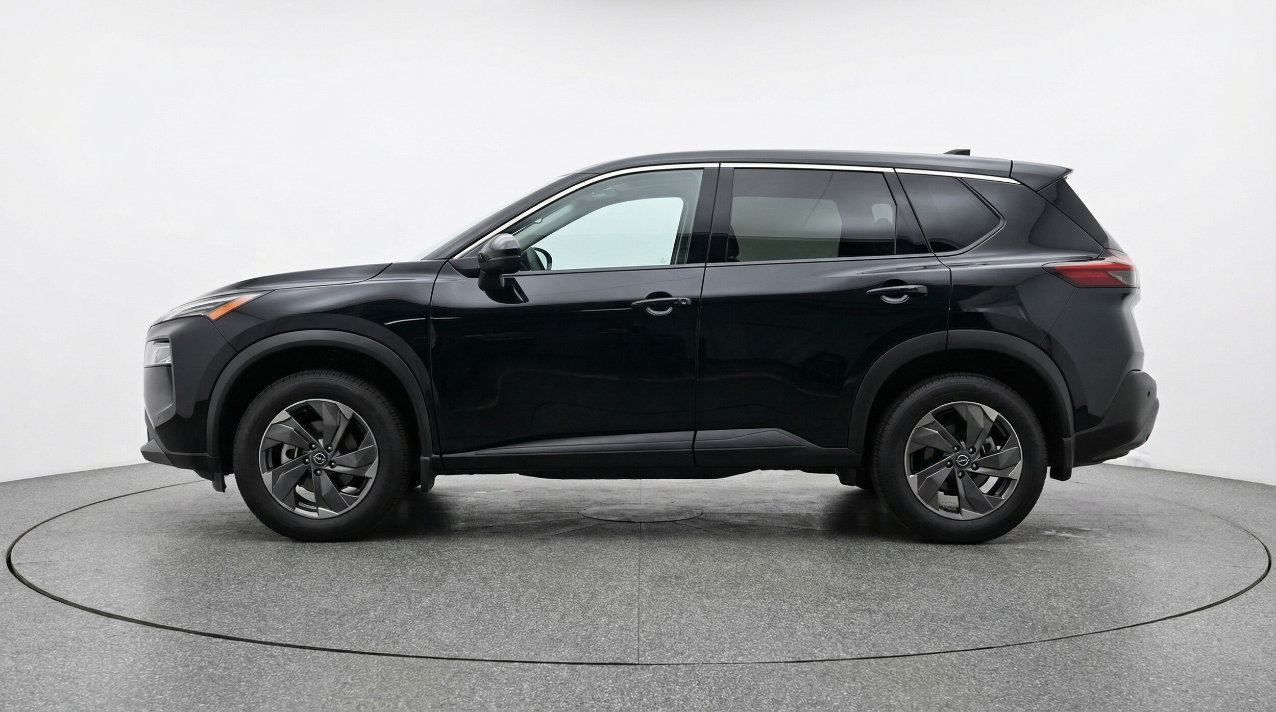 Thumbnail: 2025 Nissan Rogue - 4