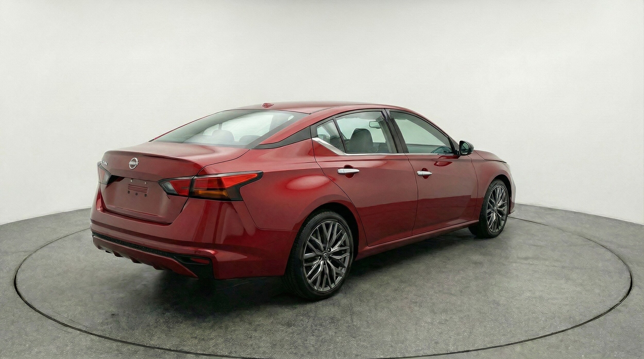 Thumbnail: 2025 Nissan Altima - 9