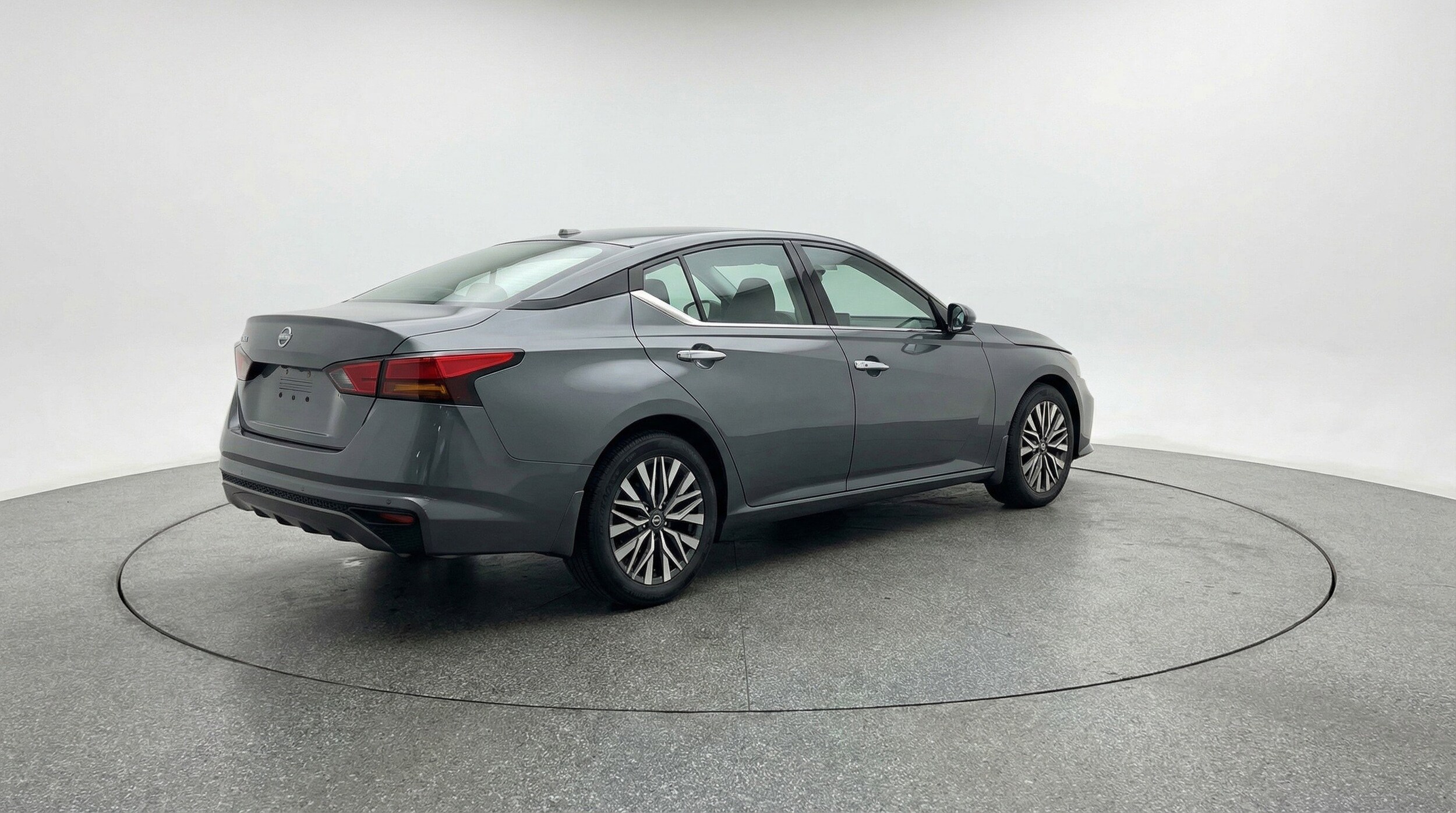 Thumbnail: 2025 Nissan Altima - 9