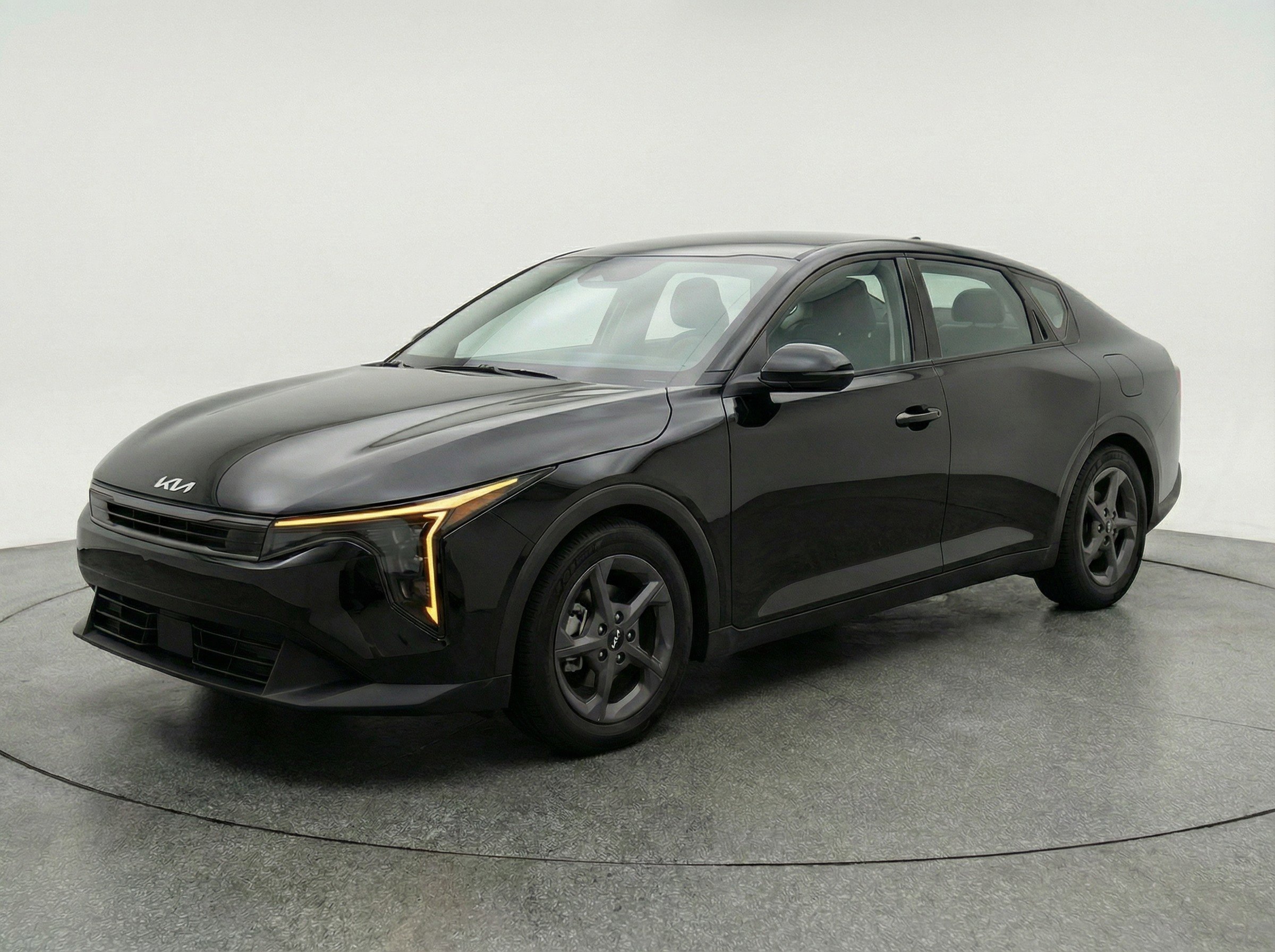 Thumbnail: 2025 Kia K4 - 3