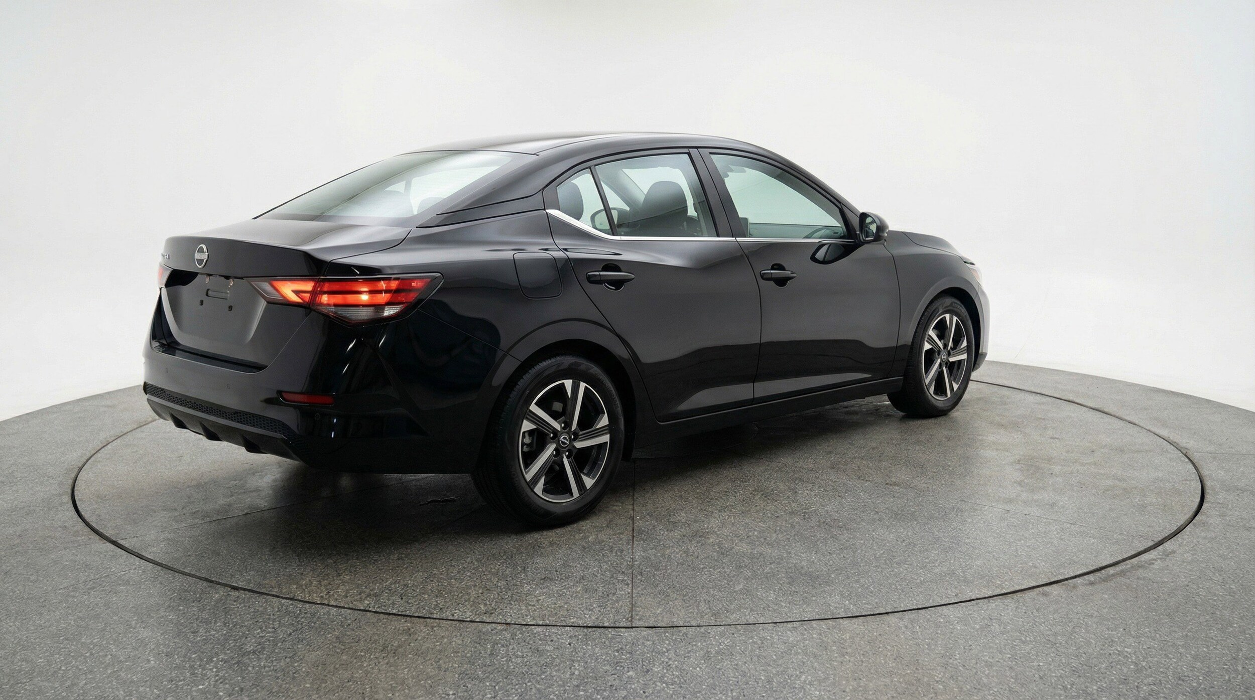 Thumbnail: 2025 Nissan Sentra - 9