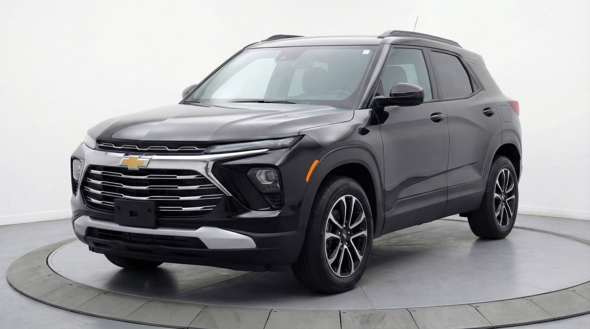 Thumbnail: 2025 Chevrolet TrailBlazer - 3