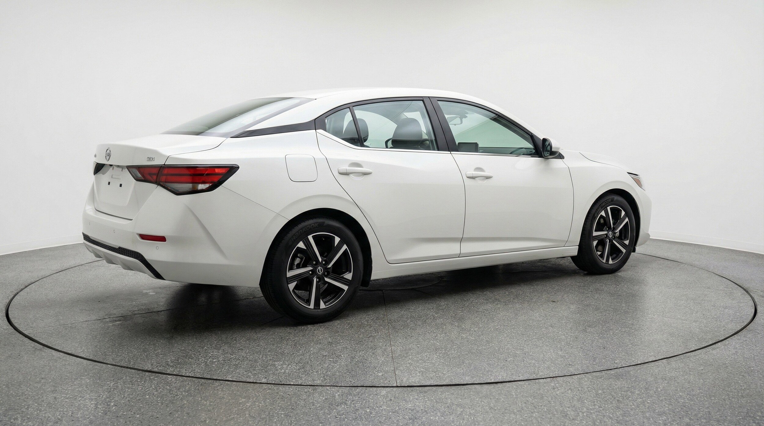 Thumbnail: 2025 Nissan Sentra - 9