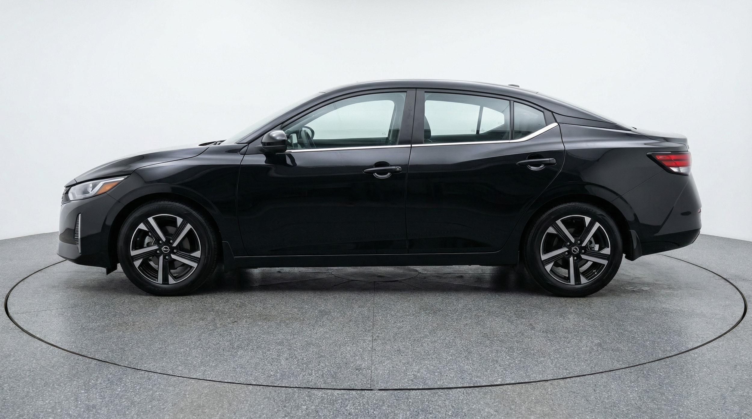 Thumbnail: 2025 Nissan Sentra - 4