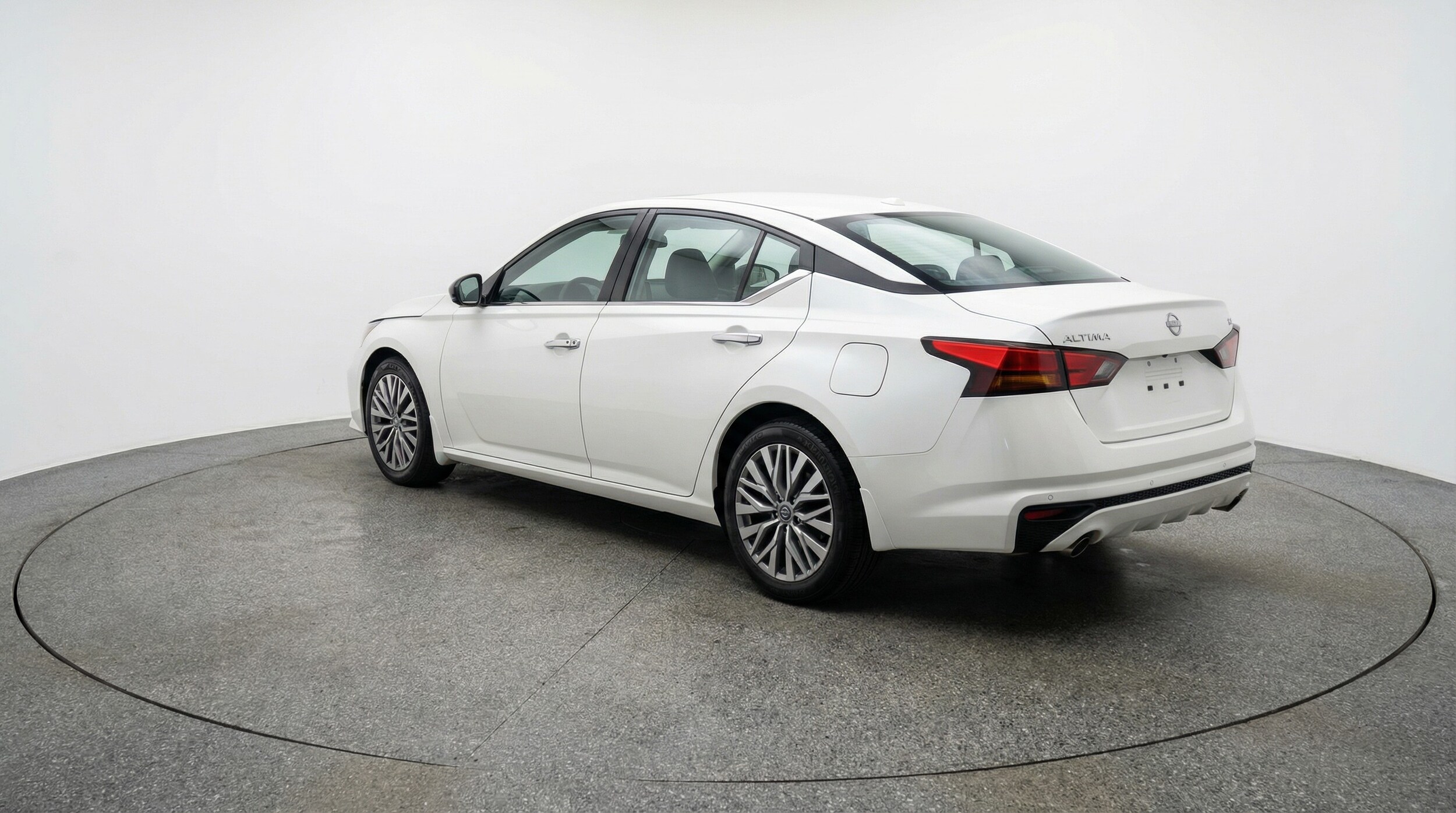 Thumbnail: 2025 Nissan Altima - 5