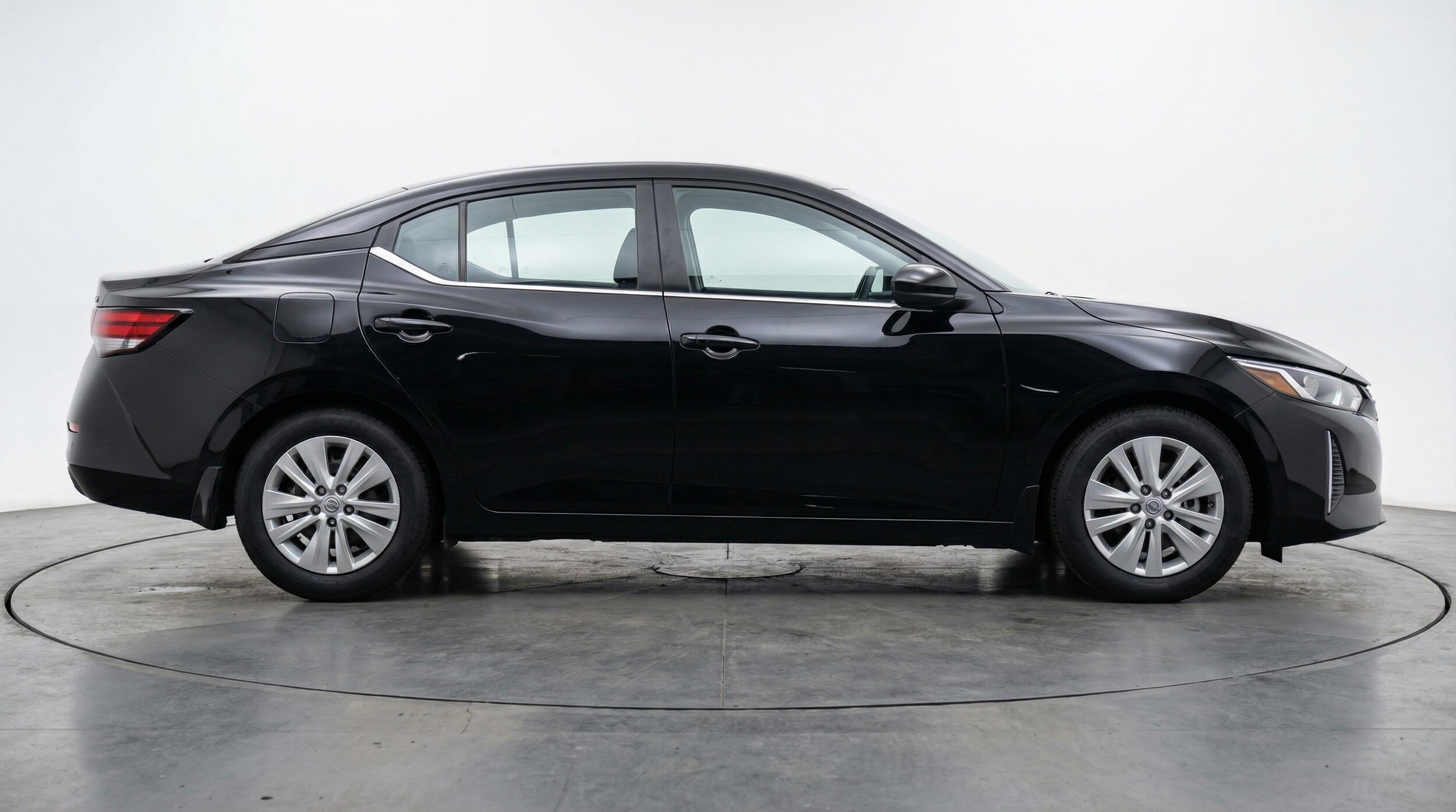 Thumbnail: 2025 Nissan Sentra - 8