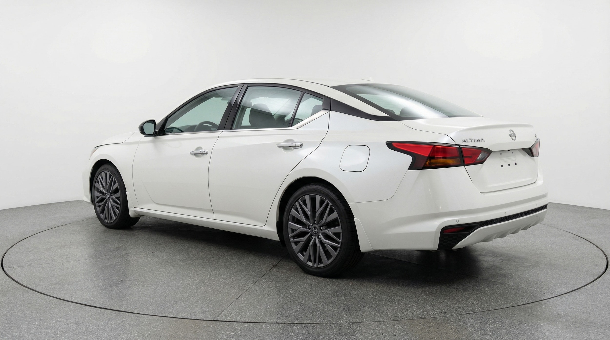 Thumbnail: 2025 Nissan Altima - 5