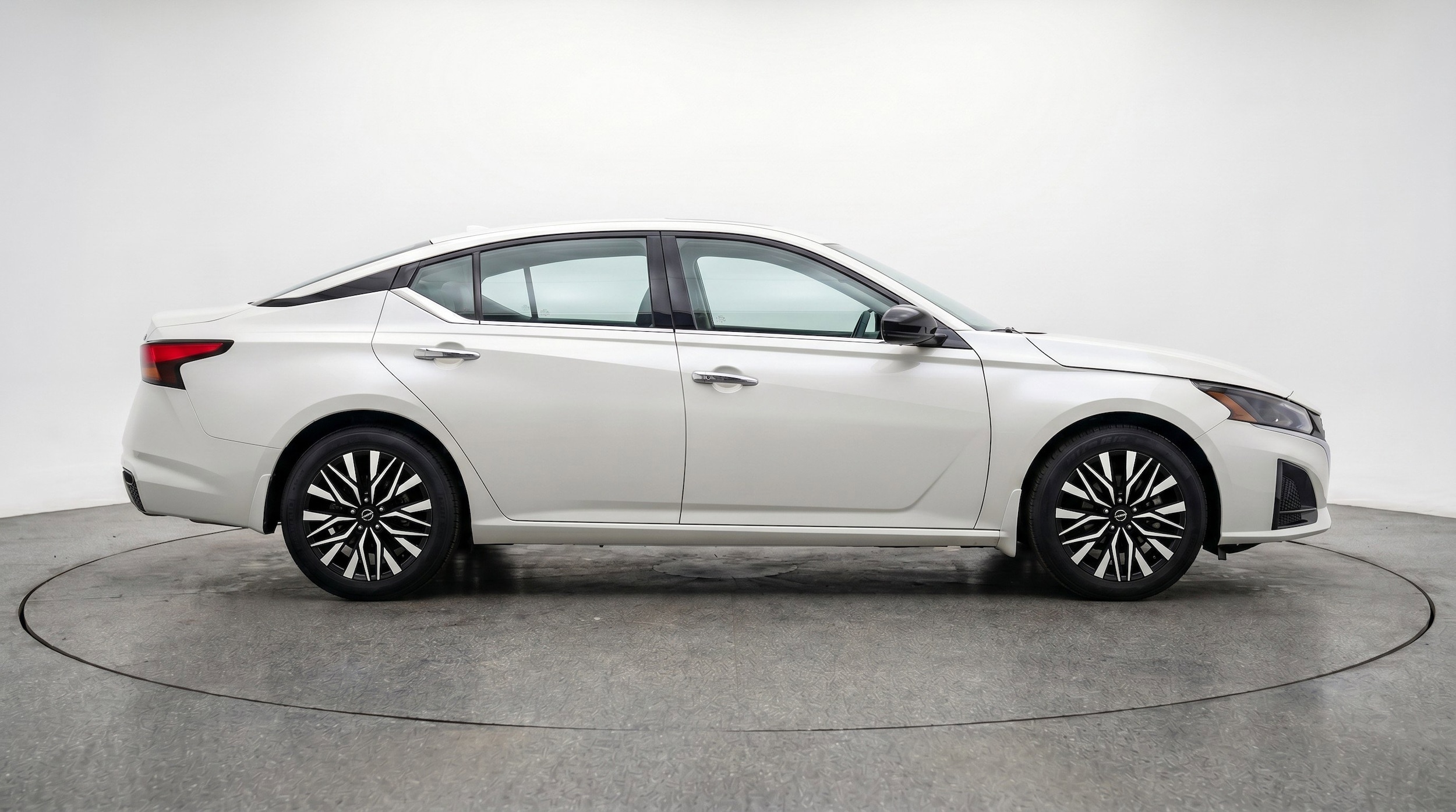 Thumbnail: 2025 Nissan Altima - 11