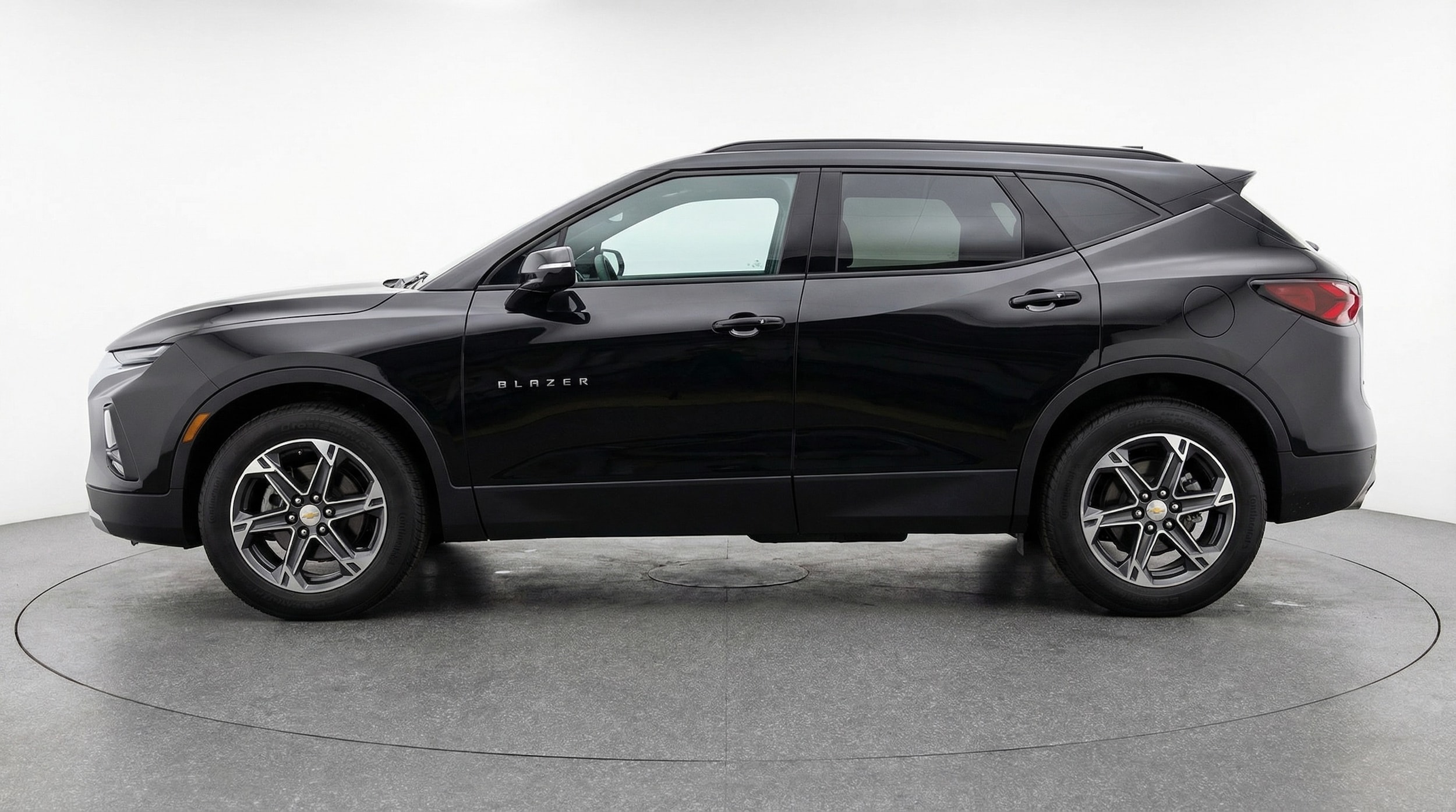 Thumbnail: 2025 Chevrolet Blazer - 4