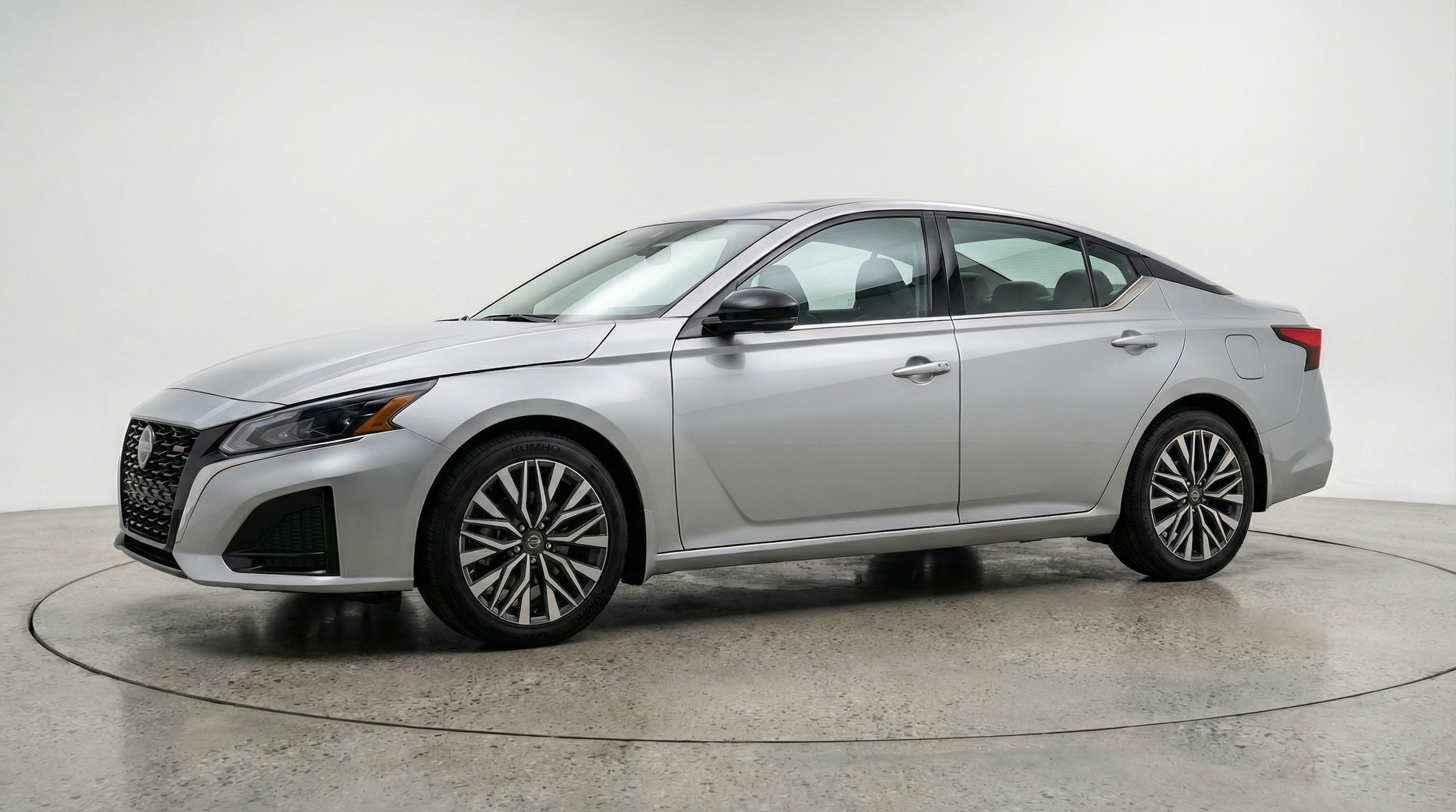 Thumbnail: 2025 Nissan Altima - 3