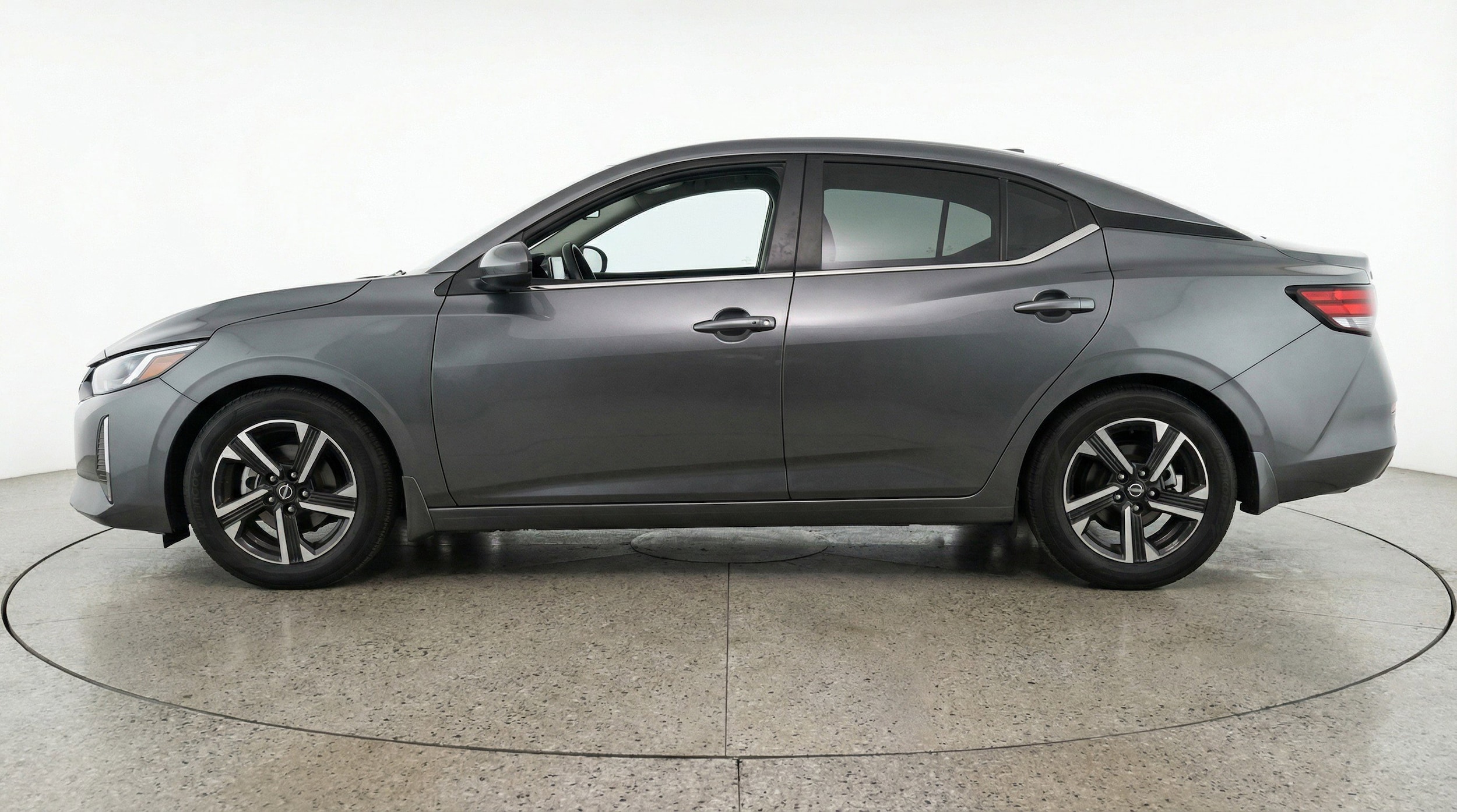 Thumbnail: 2025 Nissan Sentra - 5