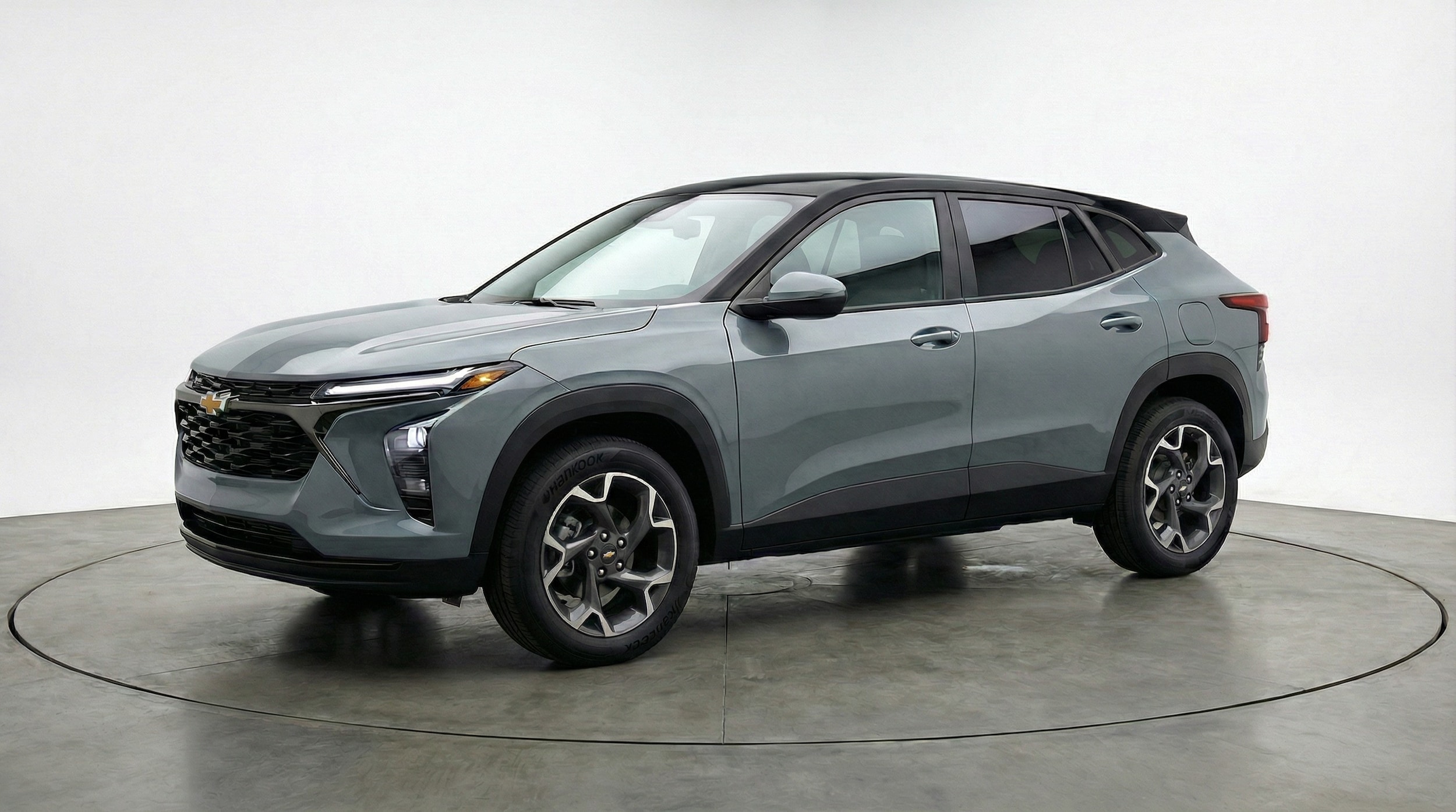 Thumbnail: 2025 Chevrolet Trax - 3