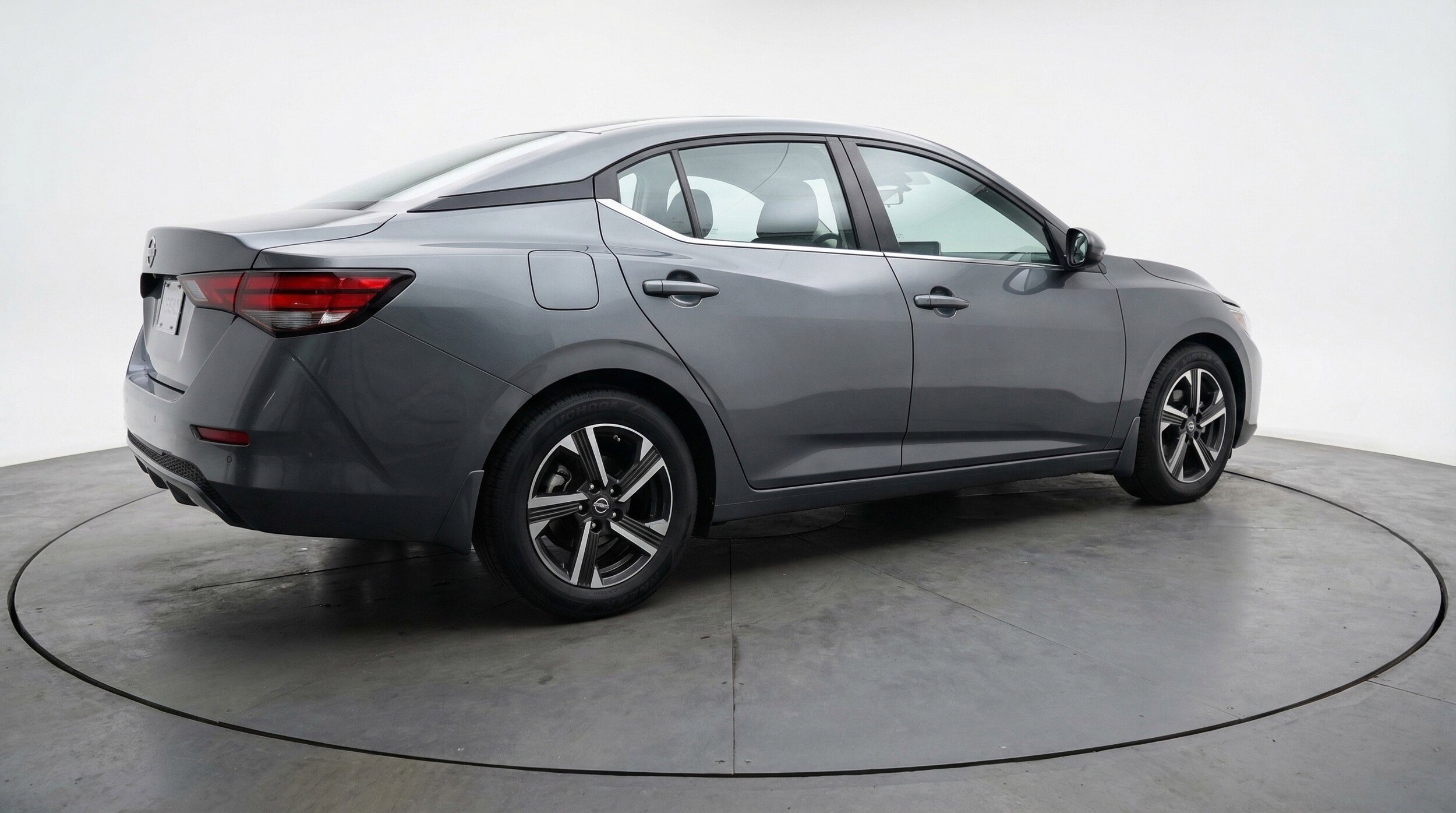 Thumbnail: 2025 Nissan Sentra - 9