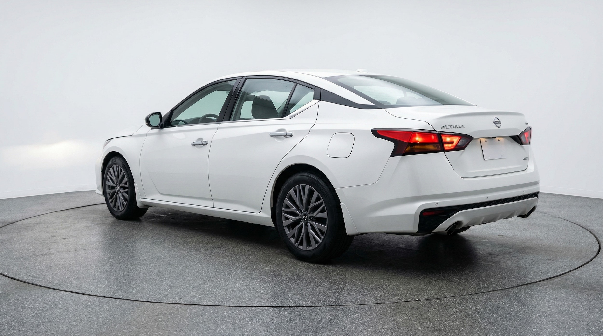 Thumbnail: 2025 Nissan Altima - 5