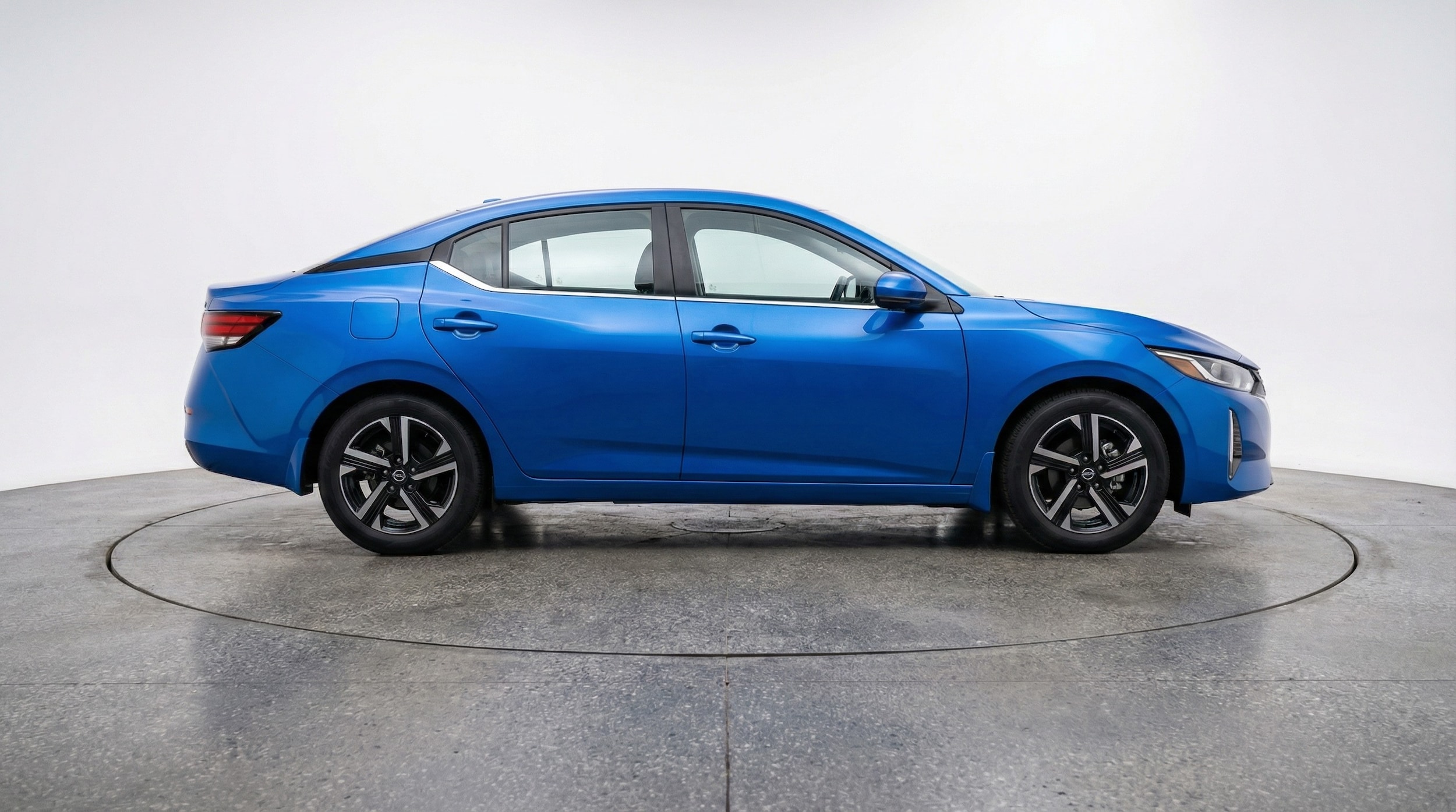 Thumbnail: 2025 Nissan Sentra - 8