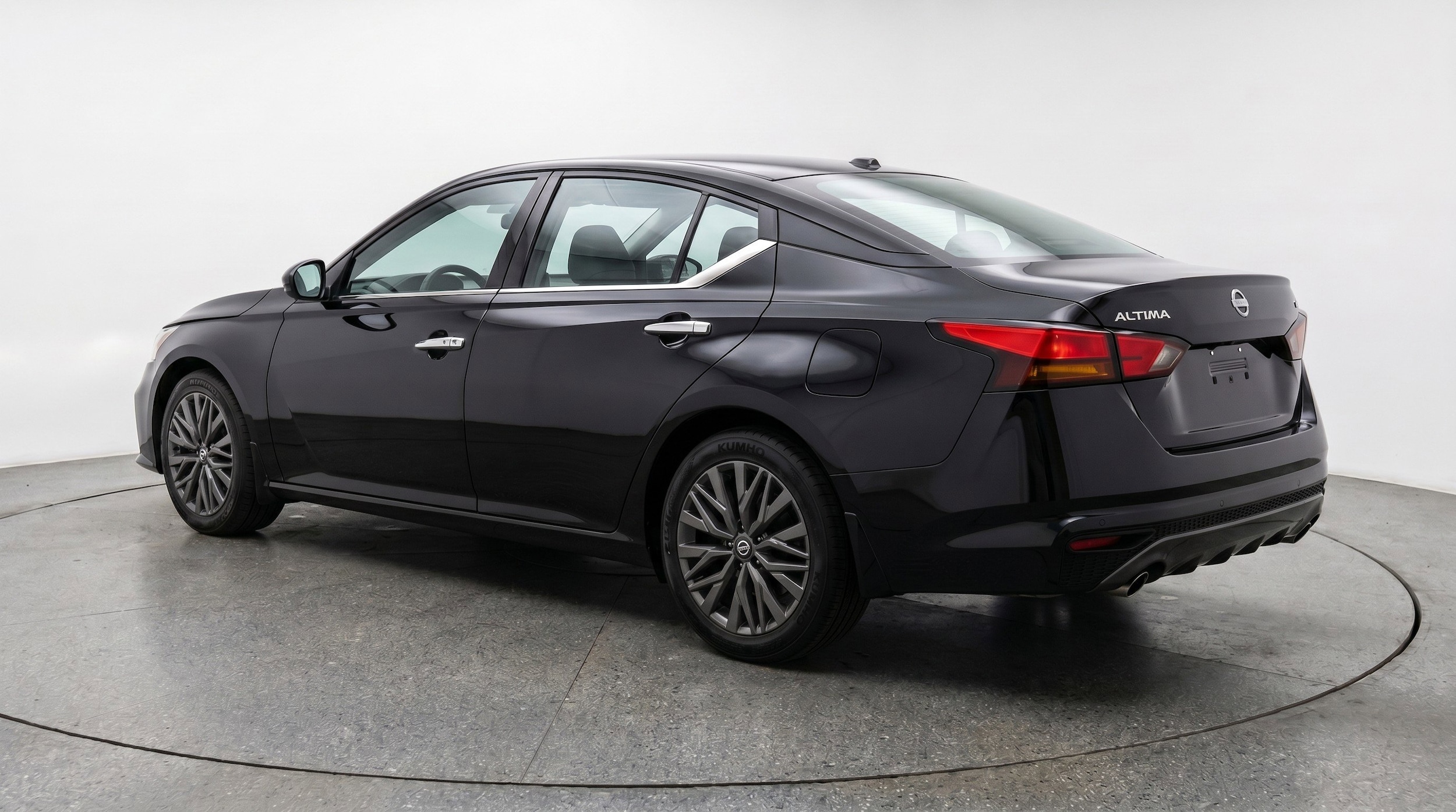 Thumbnail: 2025 Nissan Altima - 6