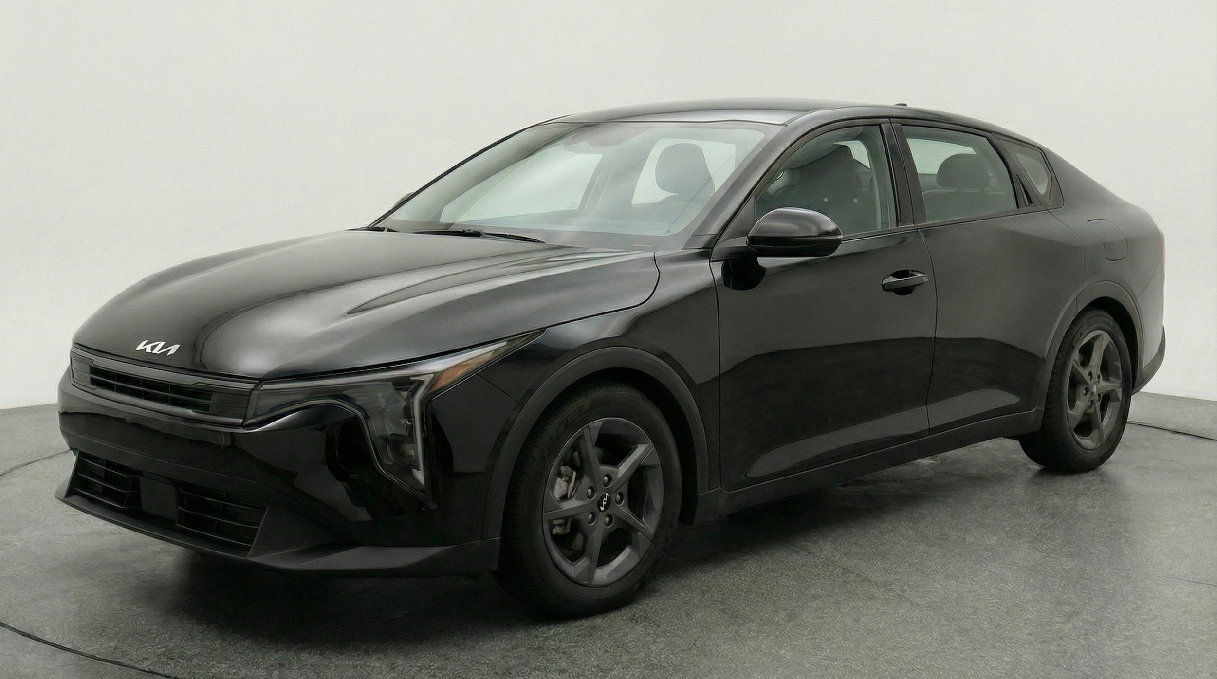 Thumbnail: 2025 Kia K4 - 3