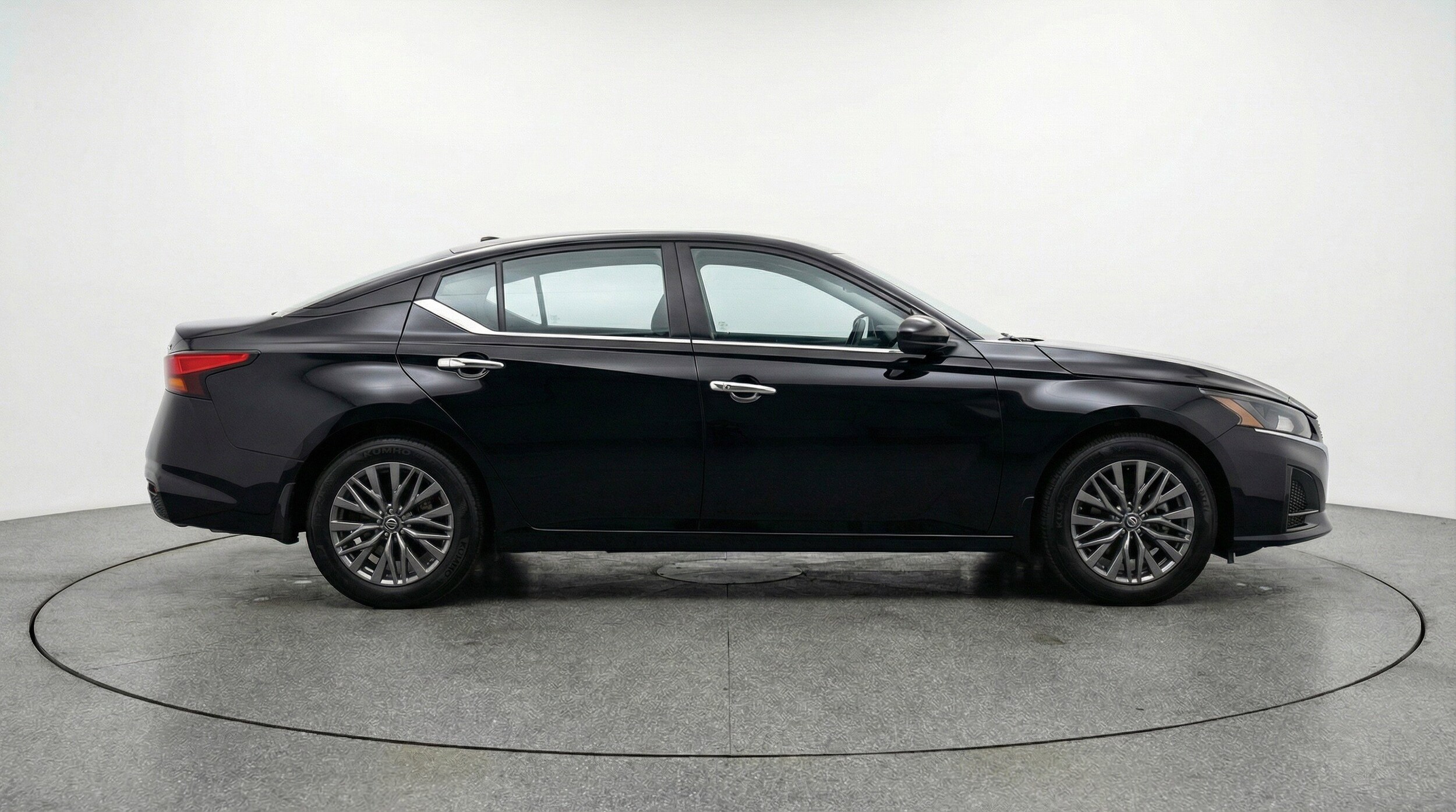 Thumbnail: 2025 Nissan Altima - 11