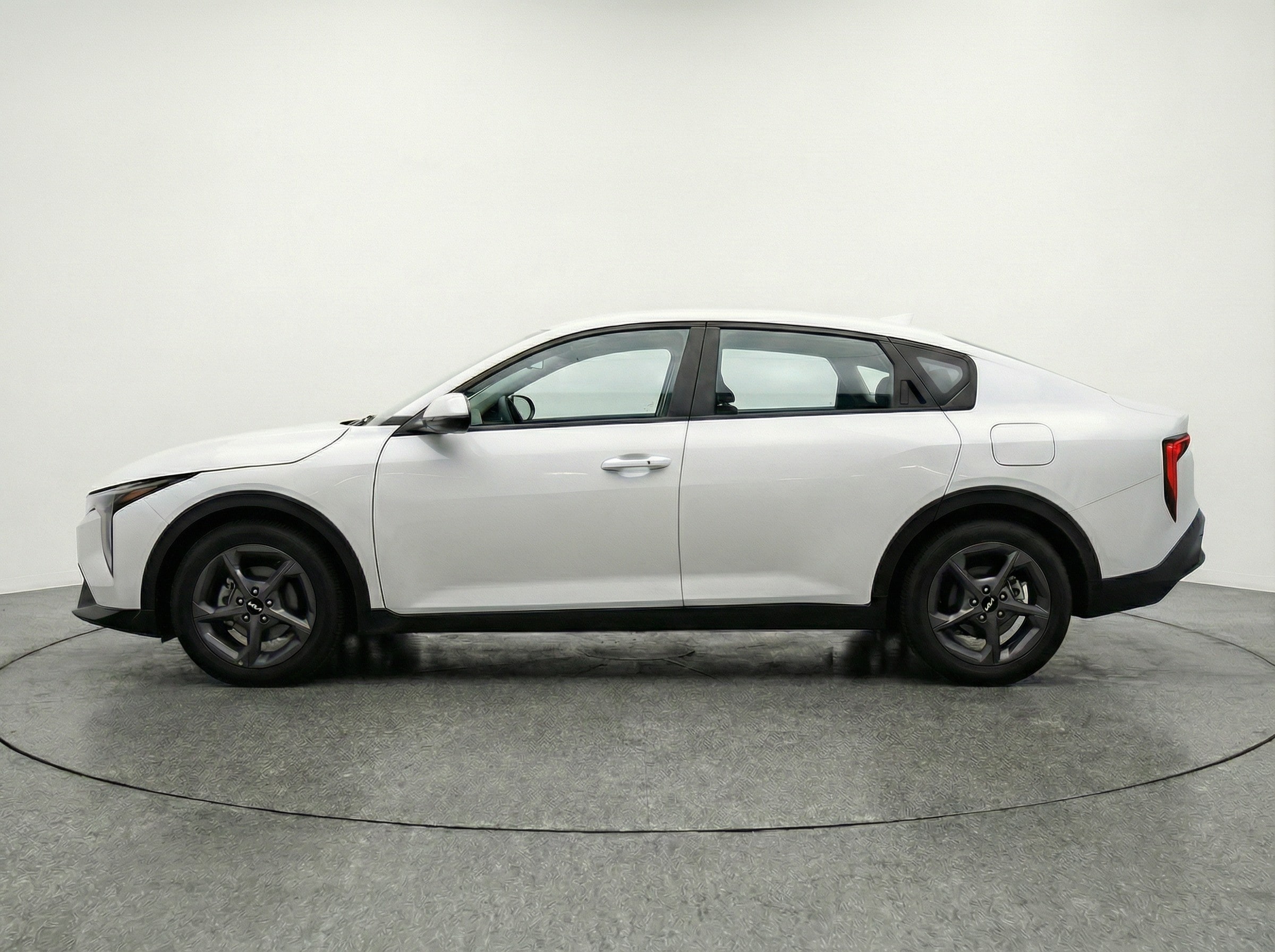 Thumbnail: 2025 Kia K4 - 4