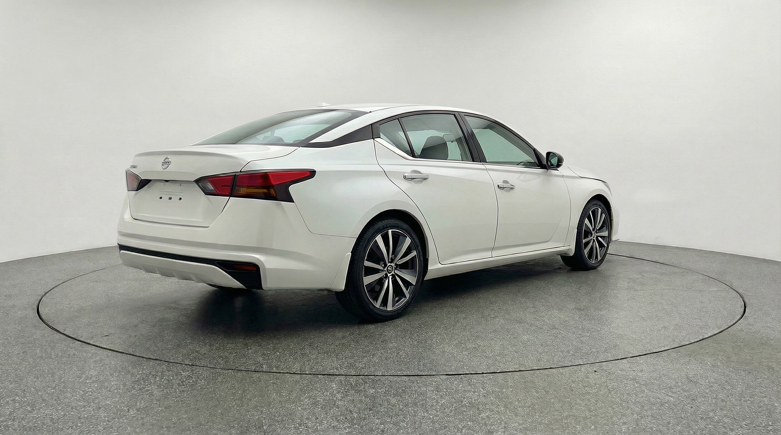 Thumbnail: 2025 Nissan Altima - 9