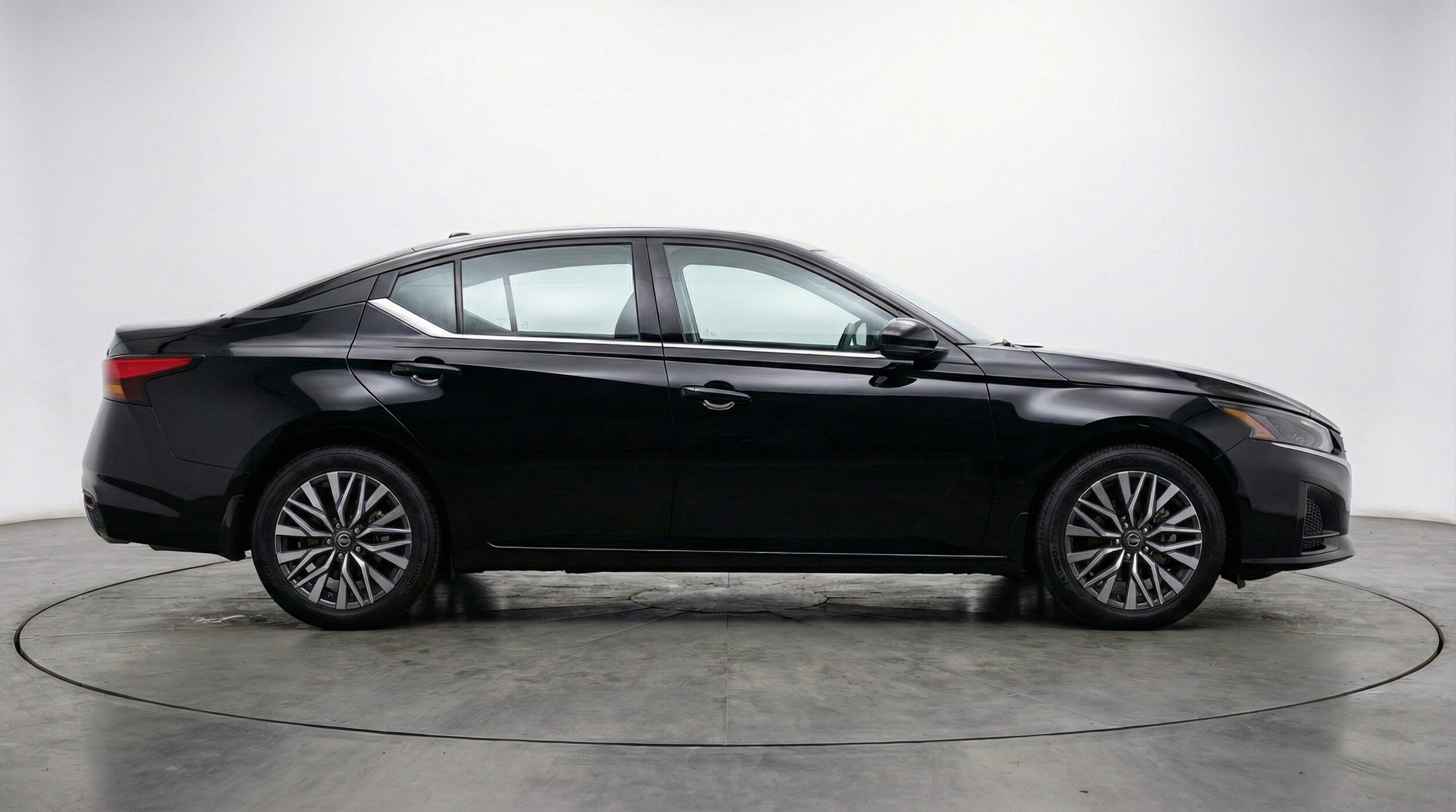 Thumbnail: 2025 Nissan Altima - 11