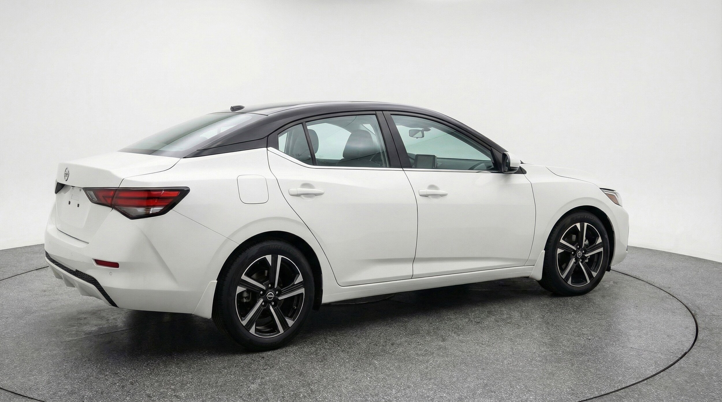 Thumbnail: 2025 Nissan Sentra - 9