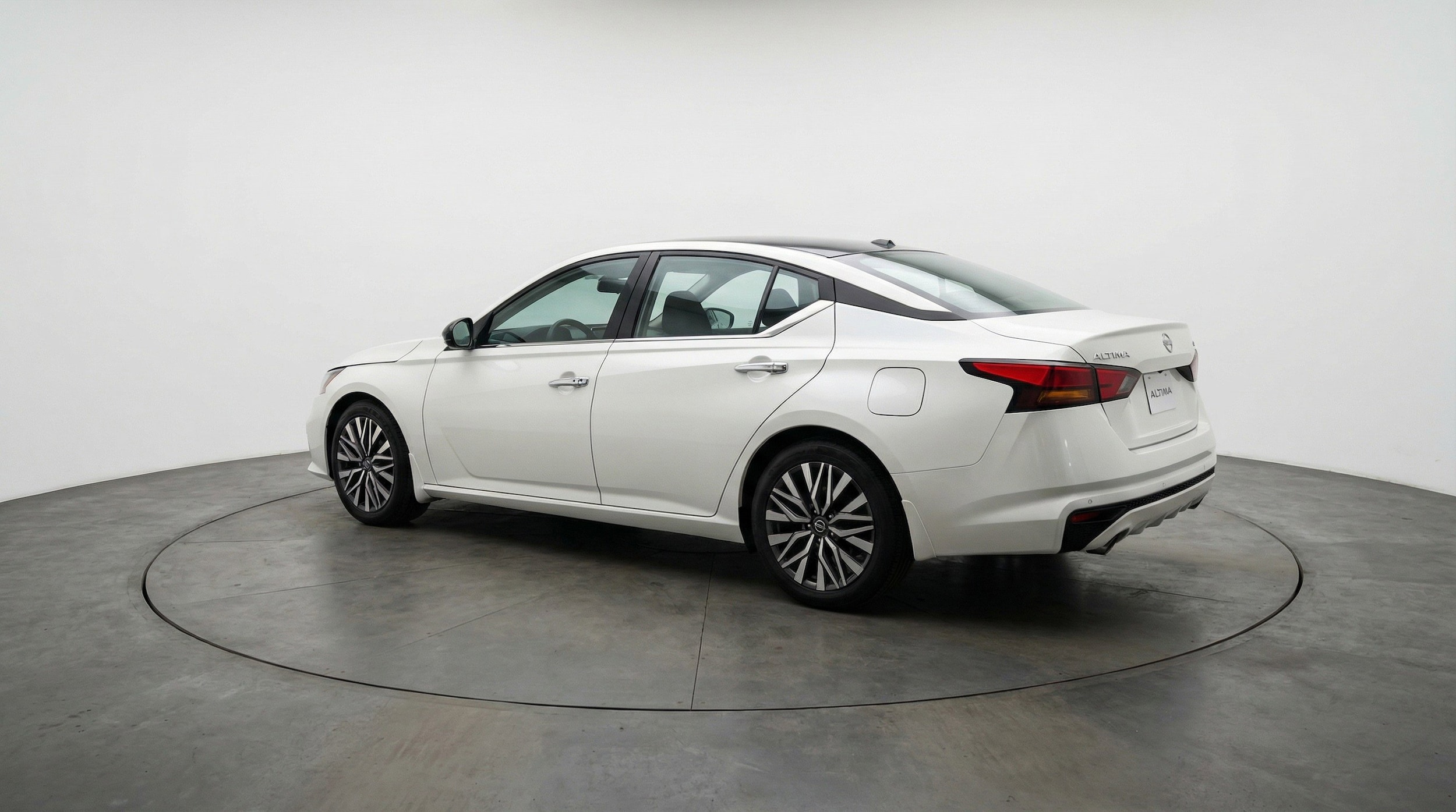 Thumbnail: 2025 Nissan Altima - 6