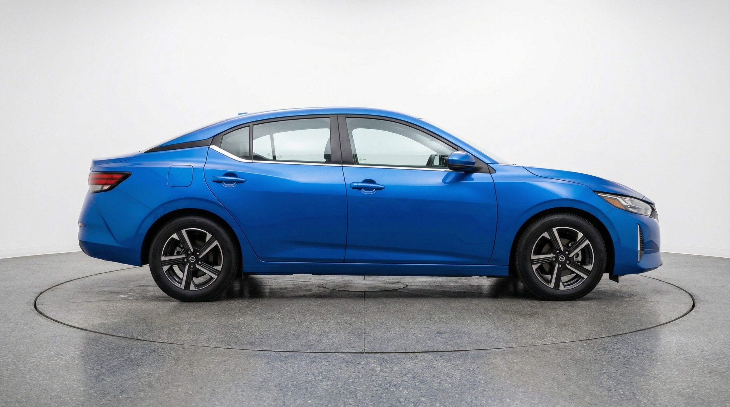 Thumbnail: 2025 Nissan Sentra - 11