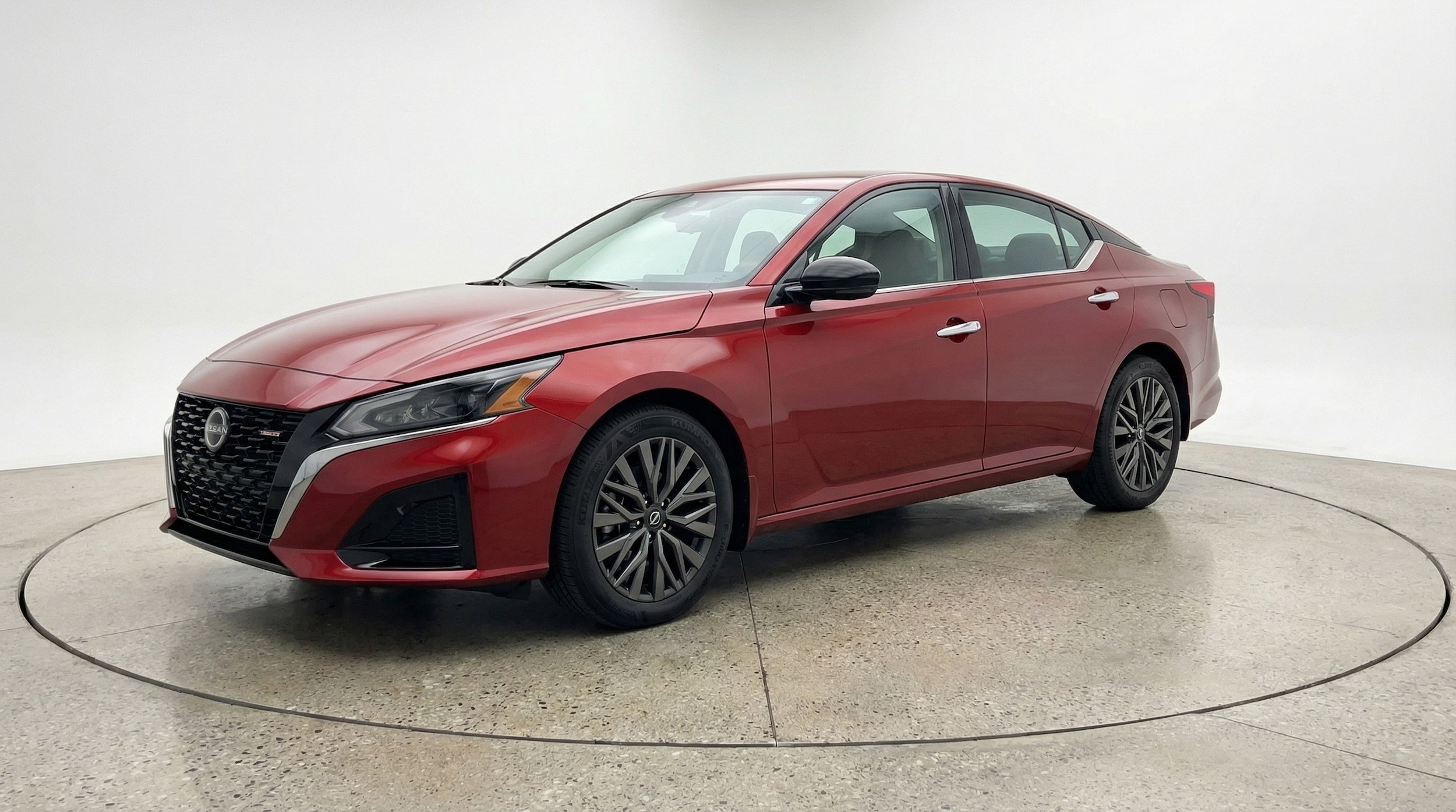 Thumbnail: 2025 Nissan Altima - 3