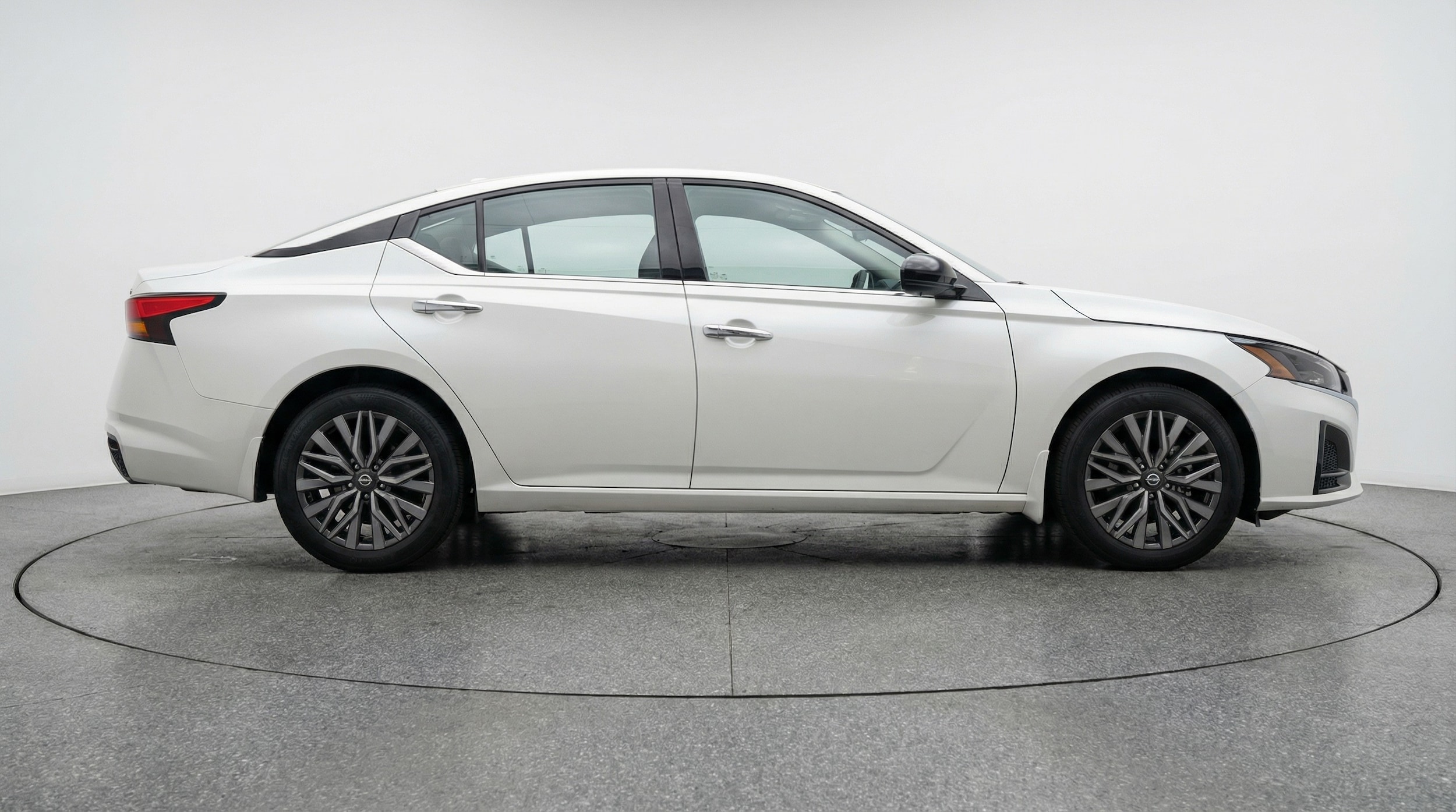 Thumbnail: 2025 Nissan Altima - 8