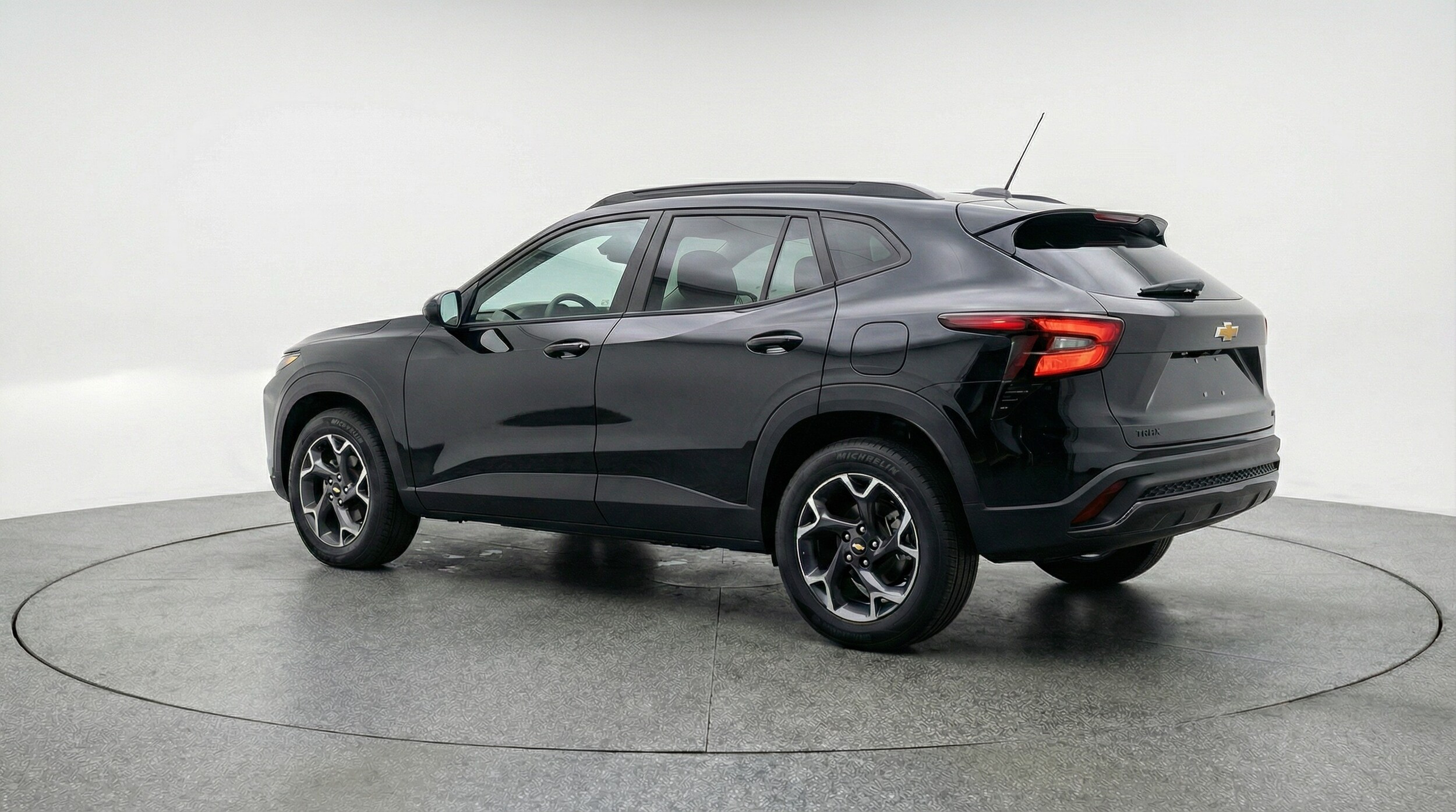 Thumbnail: 2025 Chevrolet Trax - 5