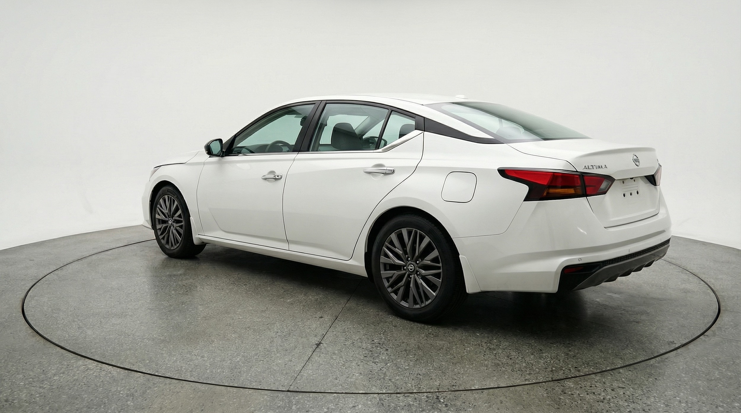 Thumbnail: 2025 Nissan Altima - 5