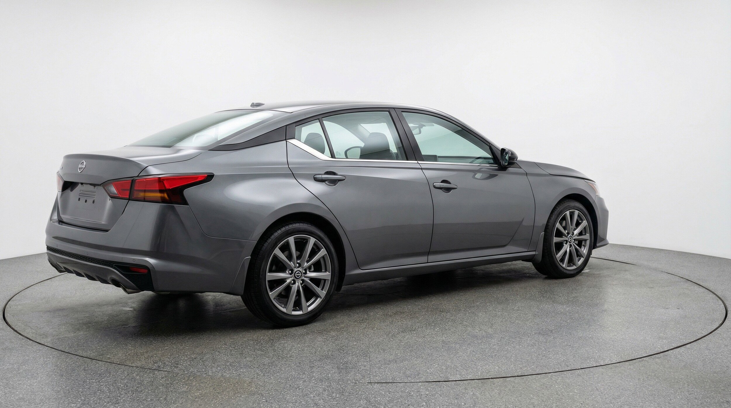 Thumbnail: 2025 Nissan Altima - 9