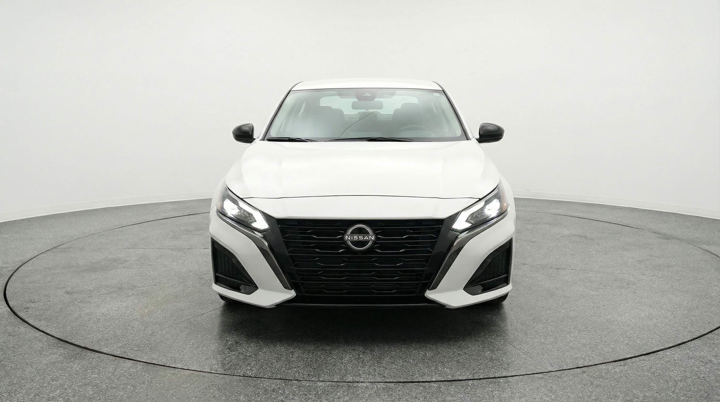 Thumbnail: 2025 Nissan Altima - 2