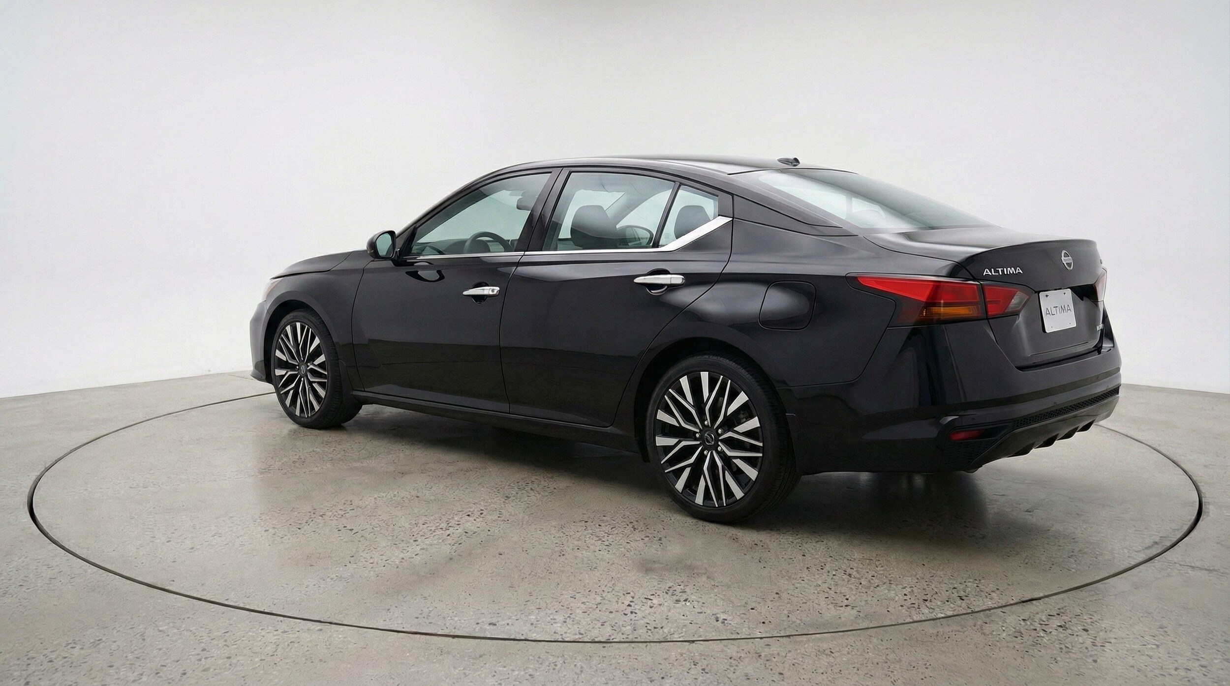 Thumbnail: 2025 Nissan Altima - 6
