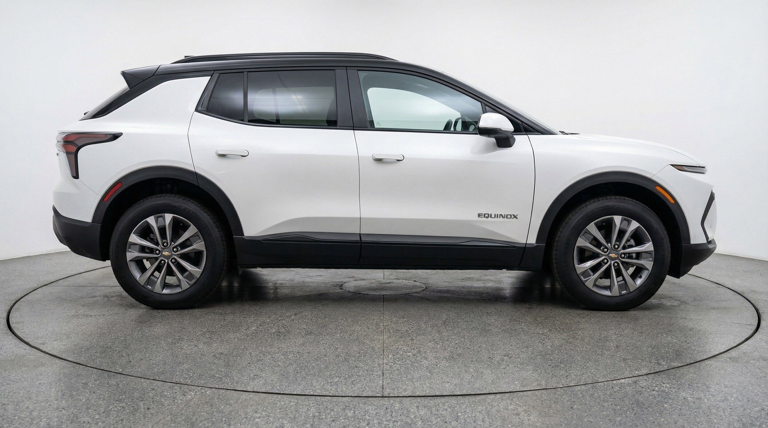 Thumbnail: 2025 Chevrolet Equinox - 11